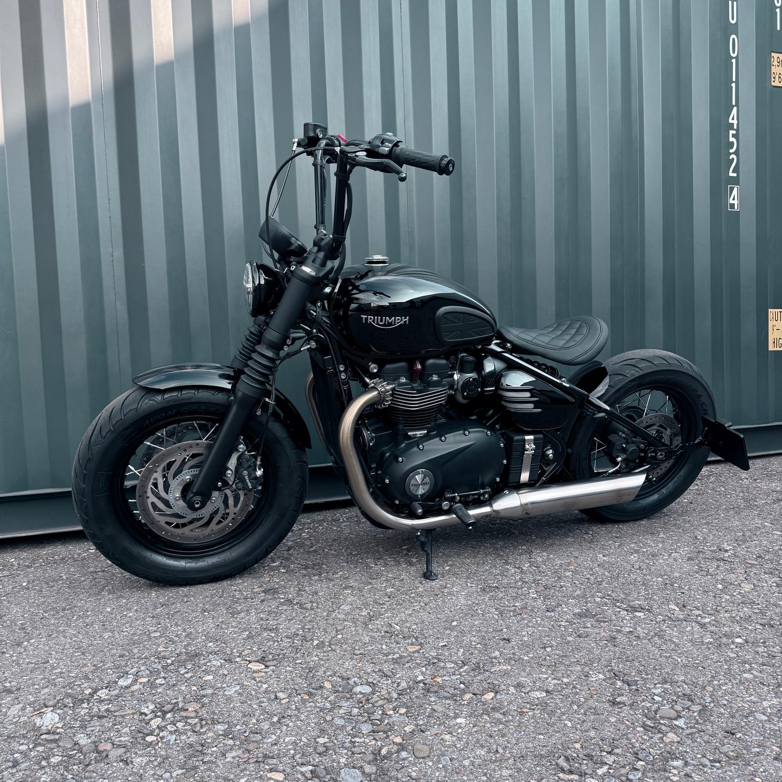 TRIUMPH Bonneville 1200 Bobber-image-3