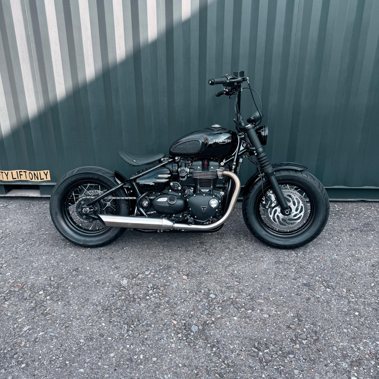 TRIUMPH Bonneville 1200 Bobber-image-6