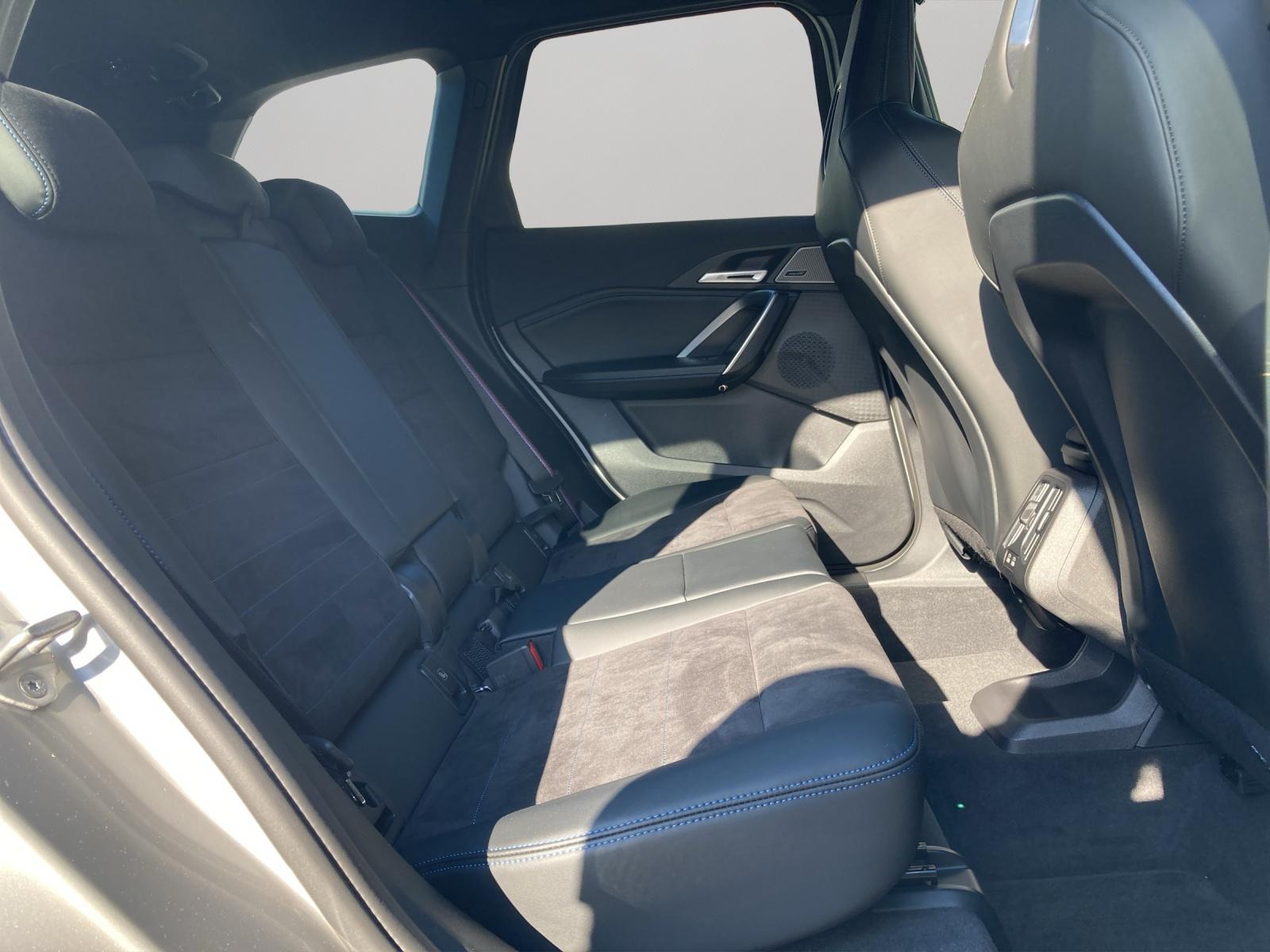 BMW X1 M35i-image-10