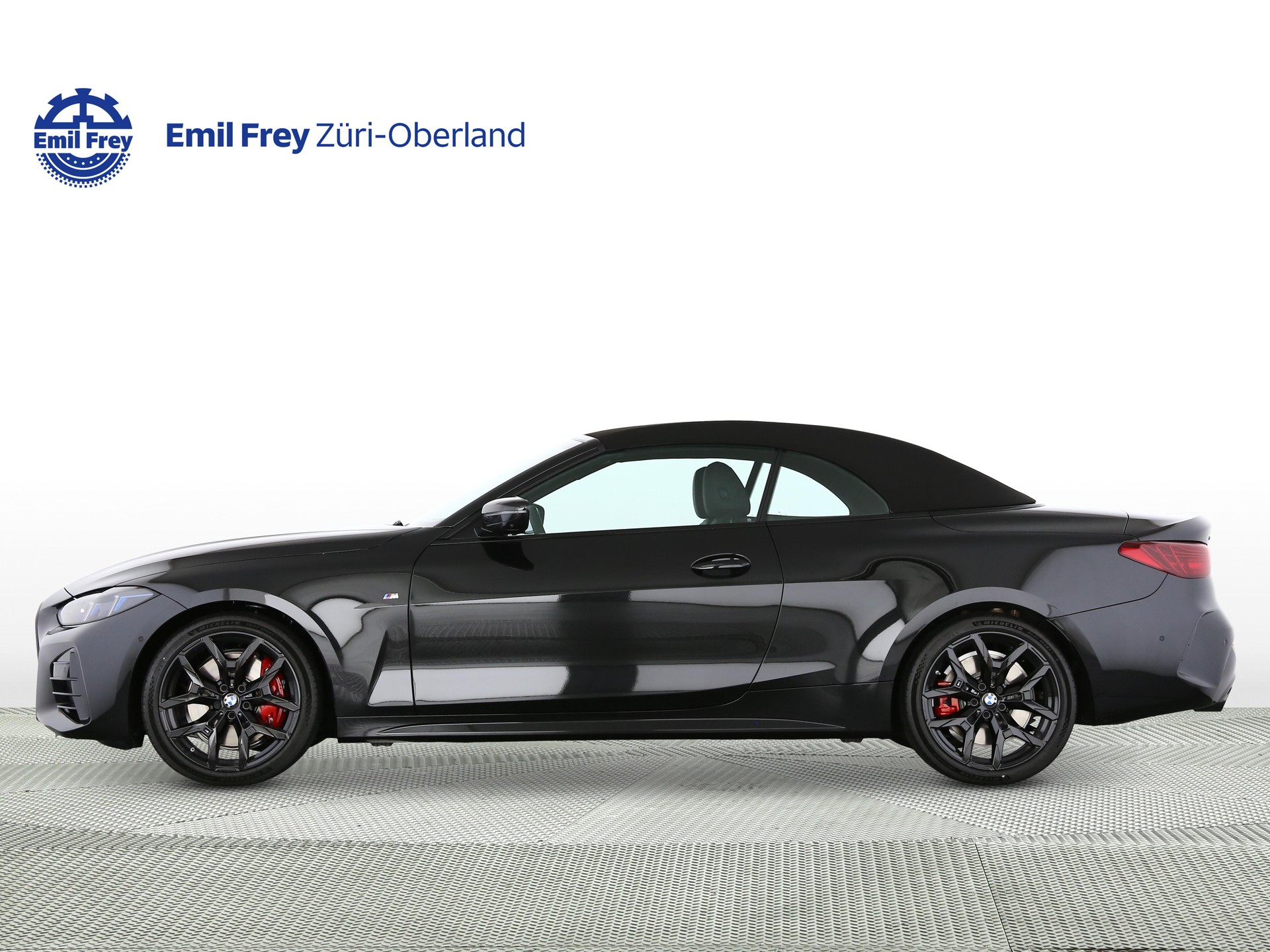 BMW 430i xDrive Cabrio-showroom-element-3