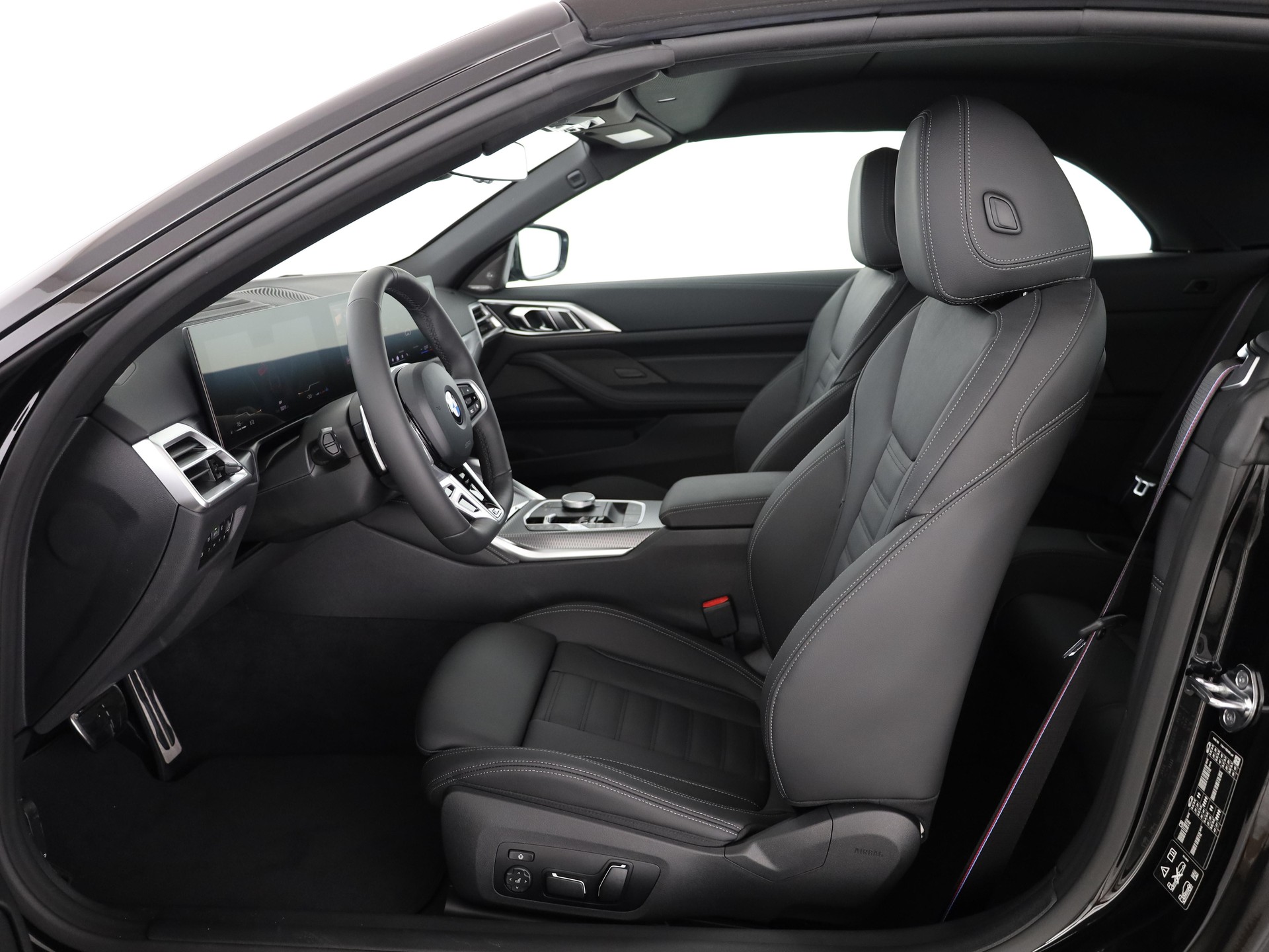 BMW 430i xDrive Cabrio-image-4