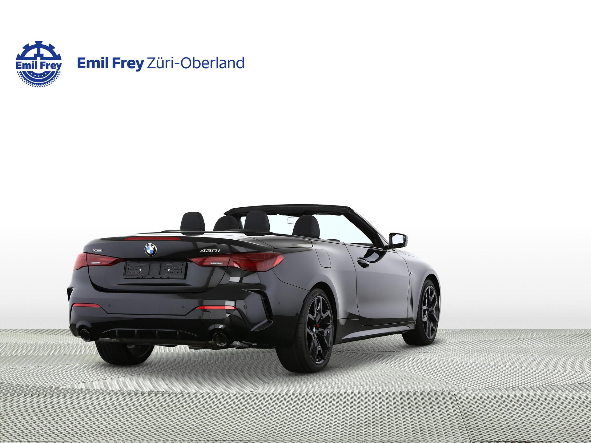 BMW 430i xDrive Cabrio-showroom-element-2