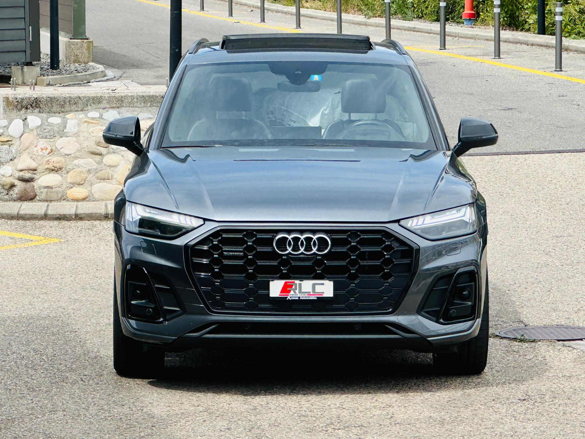 AUDI Q5 55 TFSI e PHEV S line quattro S-tronic-showroom-element-2