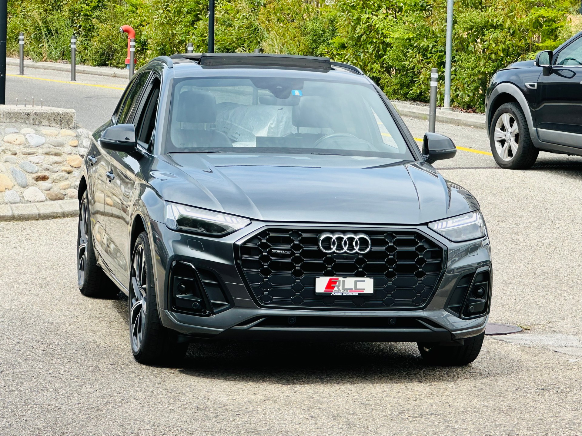 AUDI Q5 55 TFSI e PHEV S line quattro S-tronic-showroom-element-3