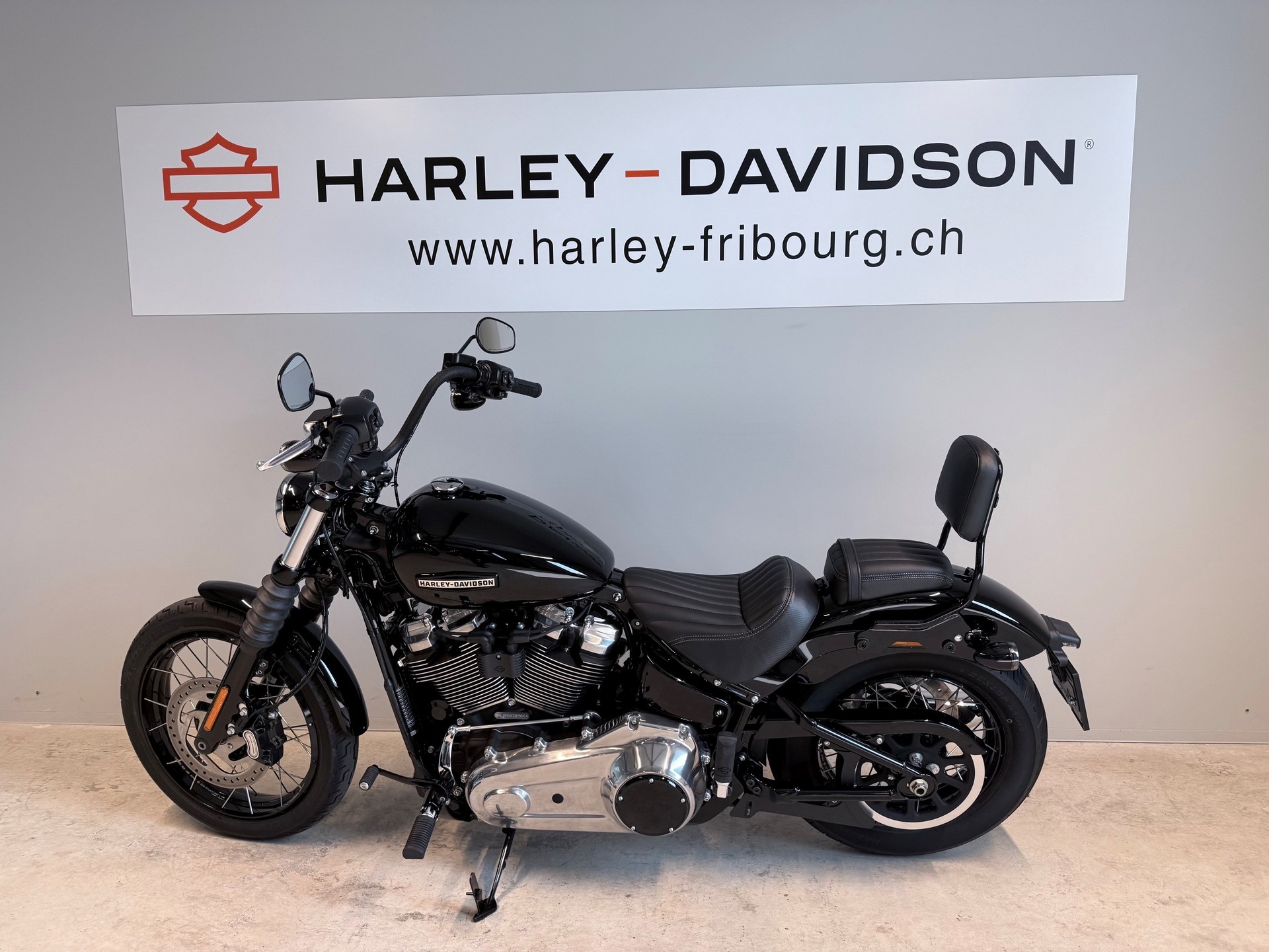 HARLEY-DAVIDSON FXBB Street Bob 117ci-image-2
