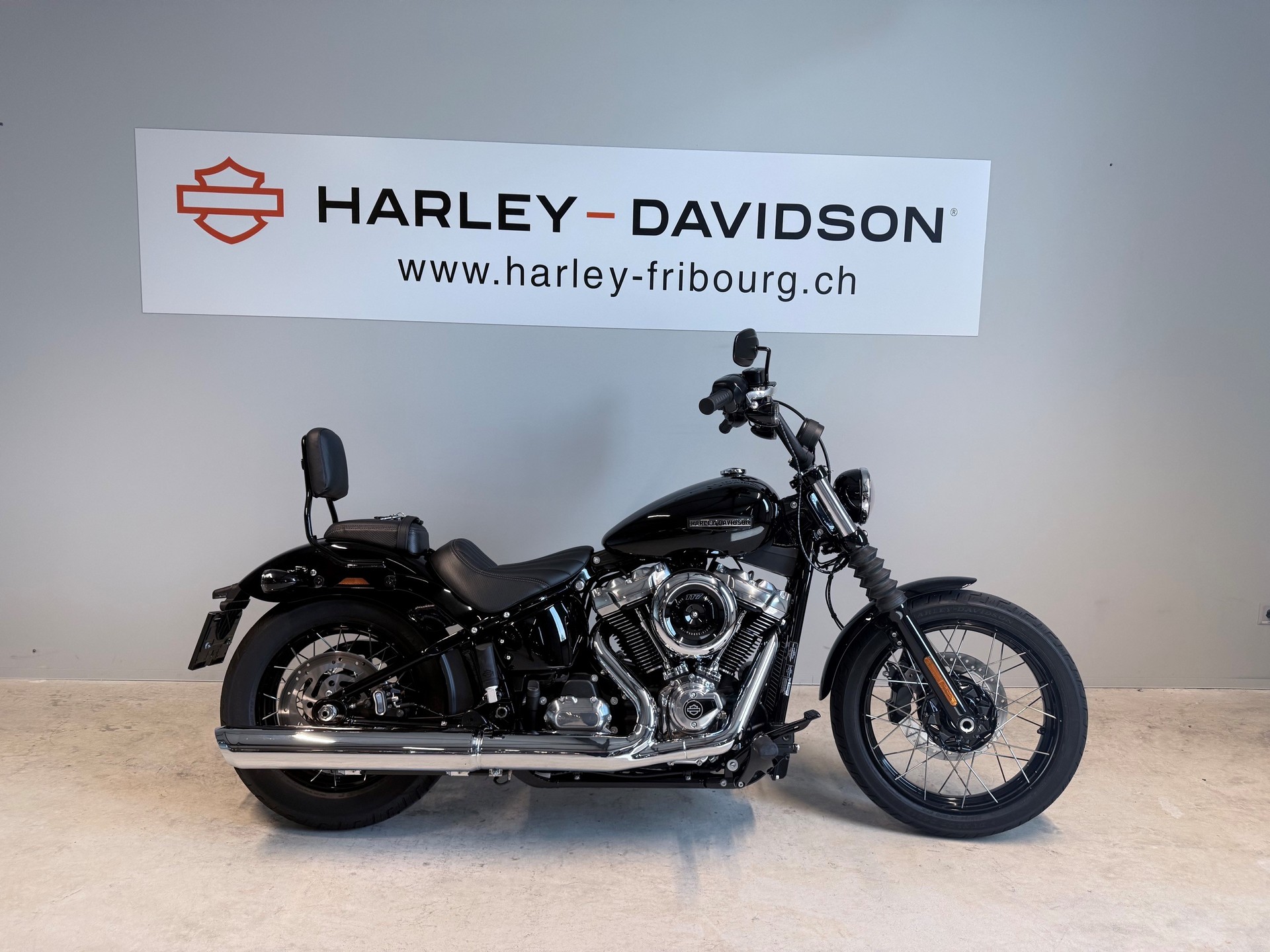 HARLEY-DAVIDSON FXBB Street Bob 117ci-image-0