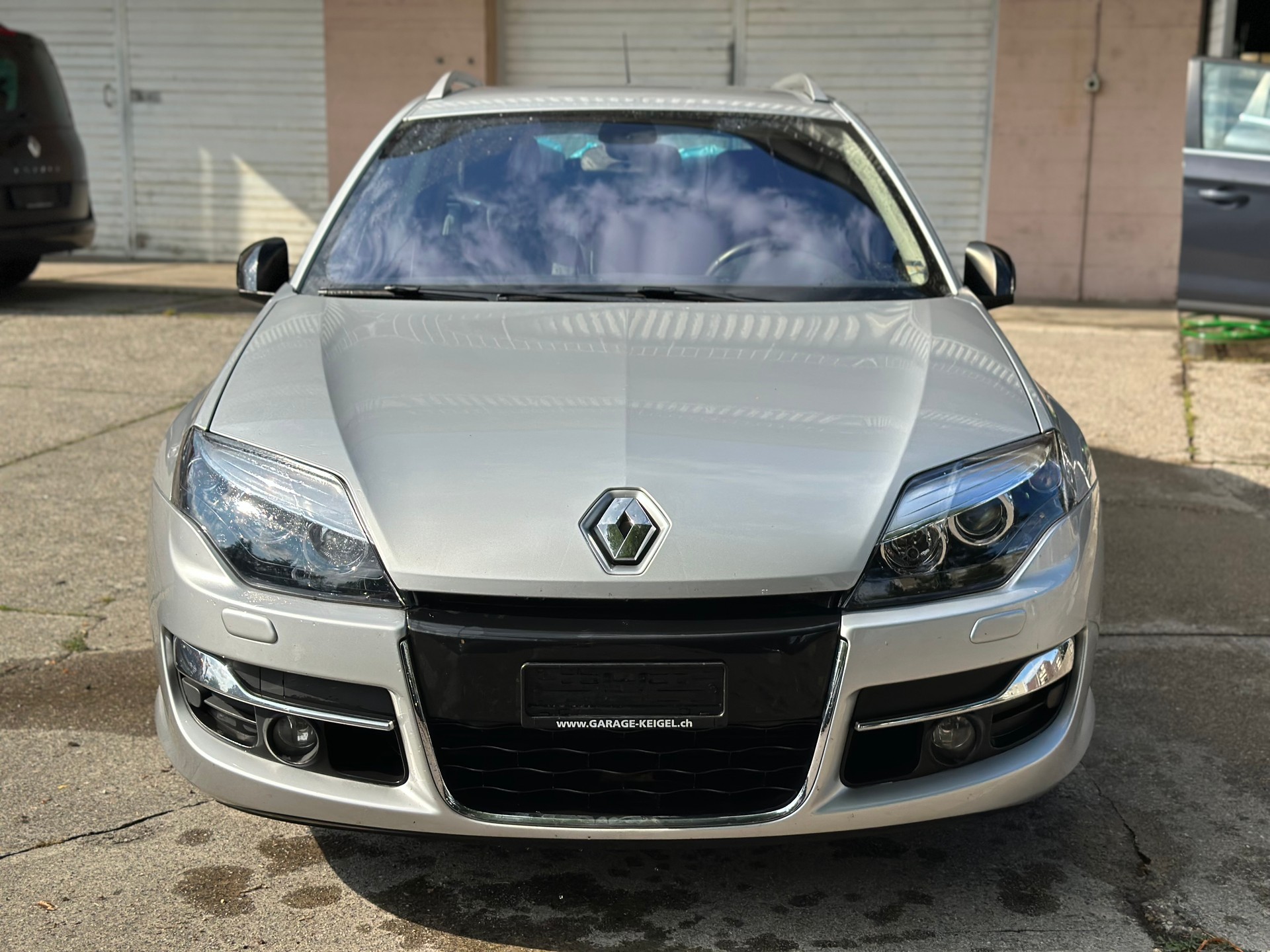 RENAULT Laguna Grandtour 2.0 16V T Dynamique Automatic
