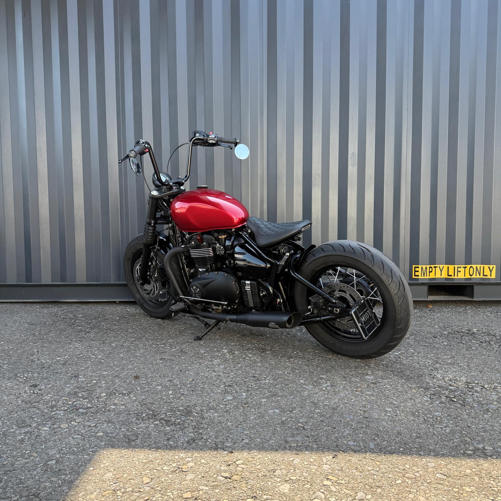 TRIUMPH Bonneville 1200 Bobber Black ABS-image-0