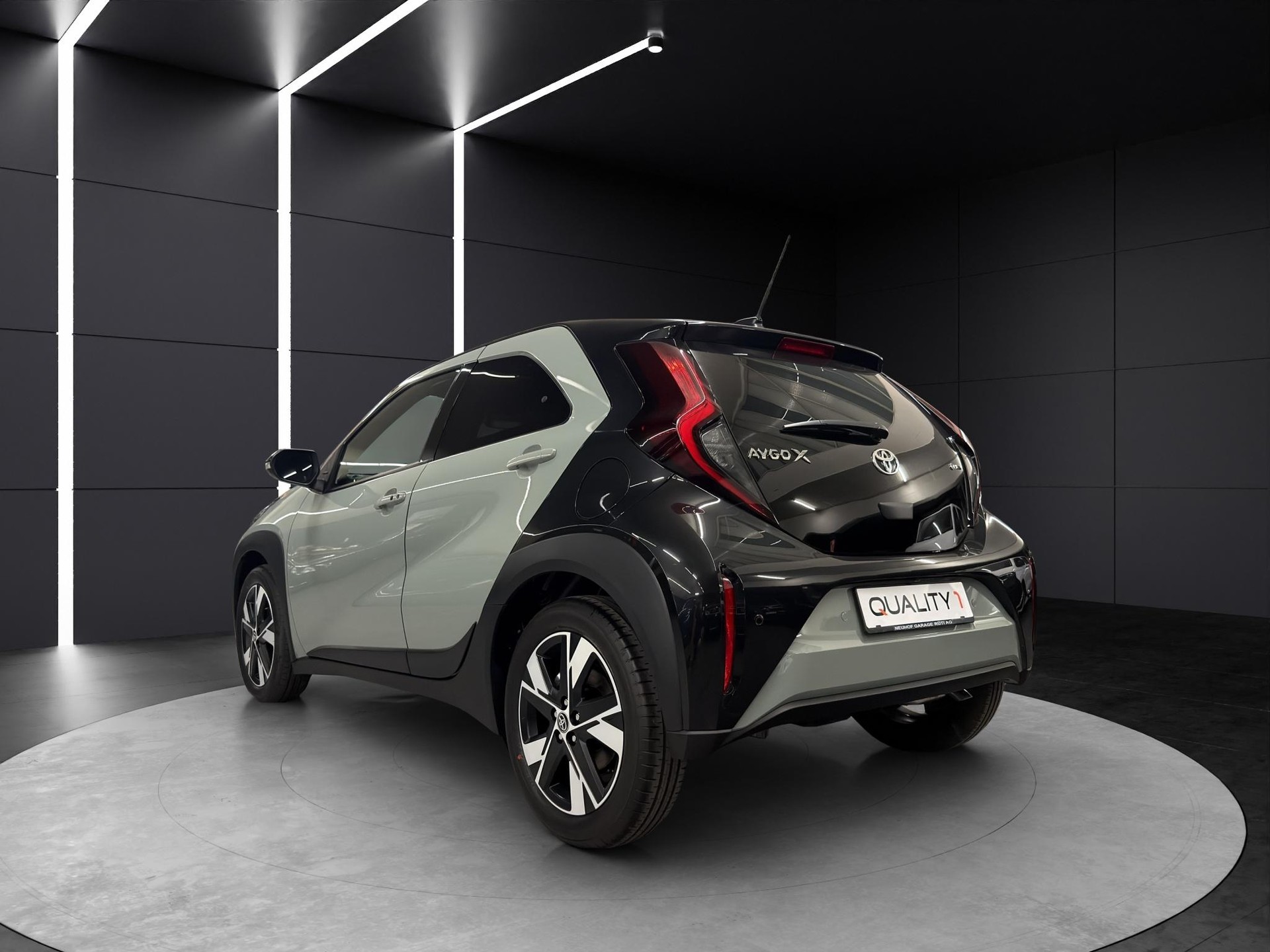 TOYOTA Aygo X 1.5 VVT-i HSD Trend-showroom-element-2
