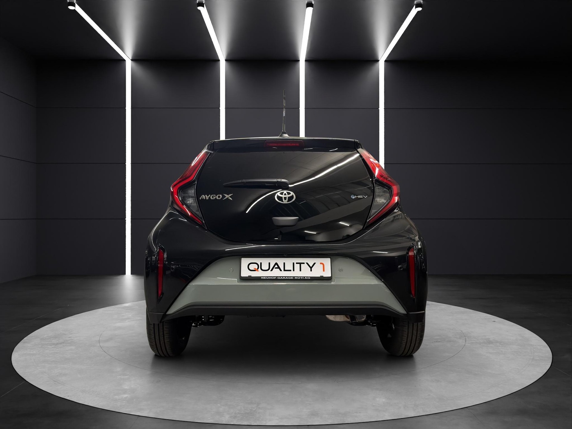 TOYOTA Aygo X 1.5 VVT-i HSD Trend-showroom-element-3