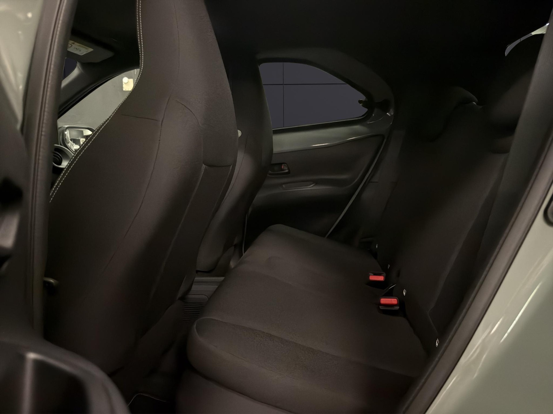 TOYOTA Aygo X 1.5 VVT-i HSD Trend-image-11