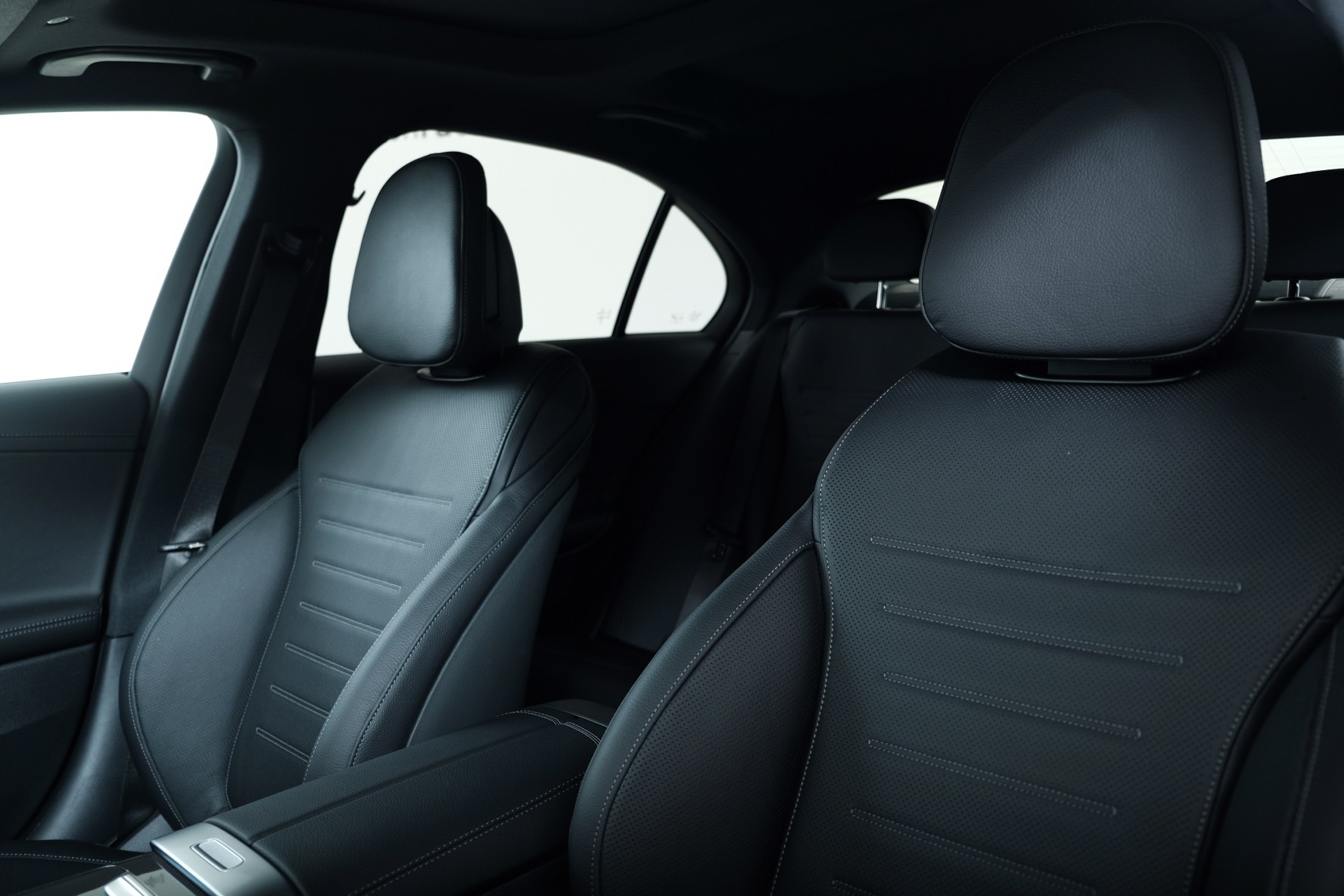 MERCEDES-BENZ C 220 d 4 Matic Swiss Star-image-10