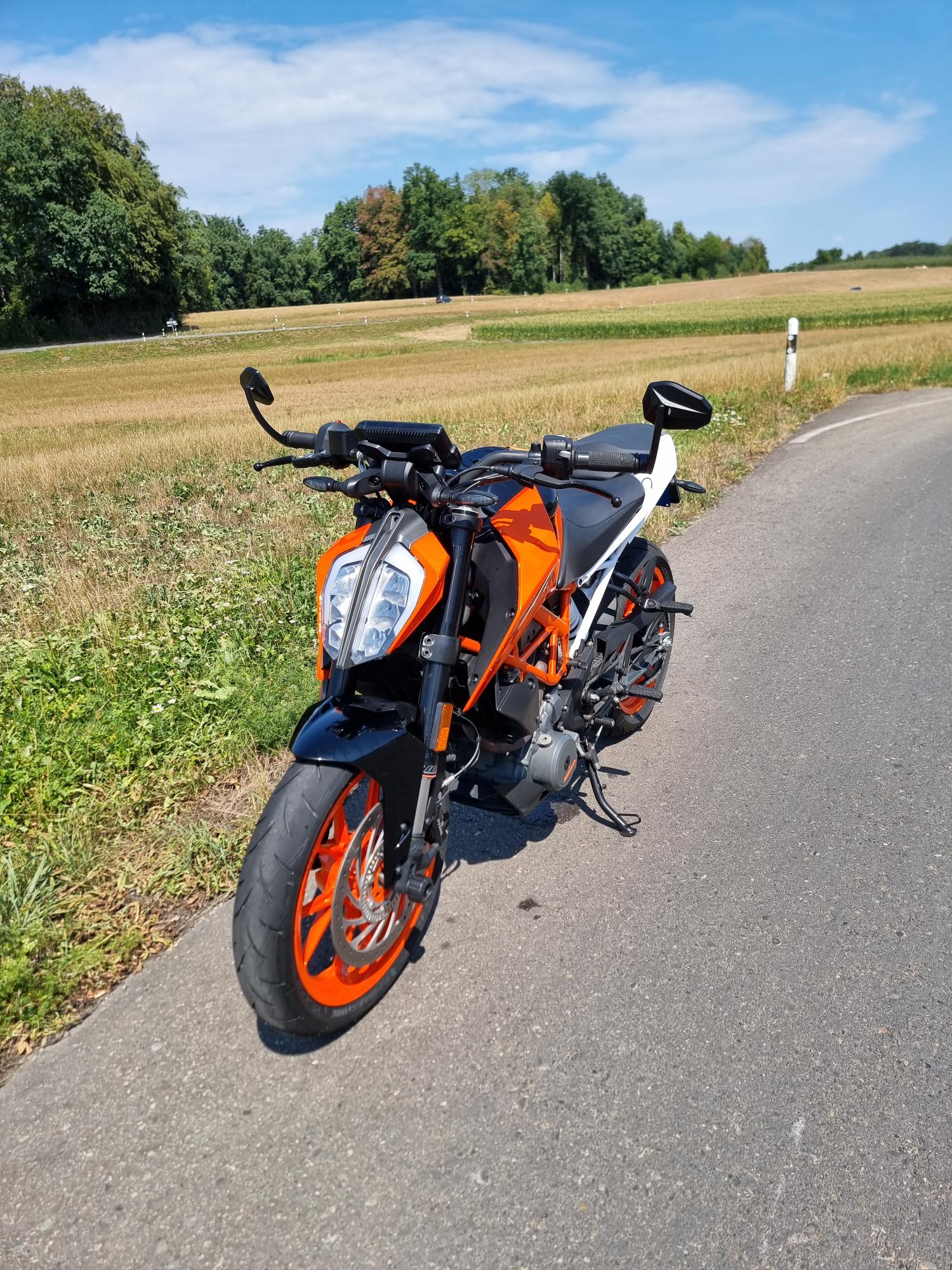 KTM 390 Duke ABS-image-2