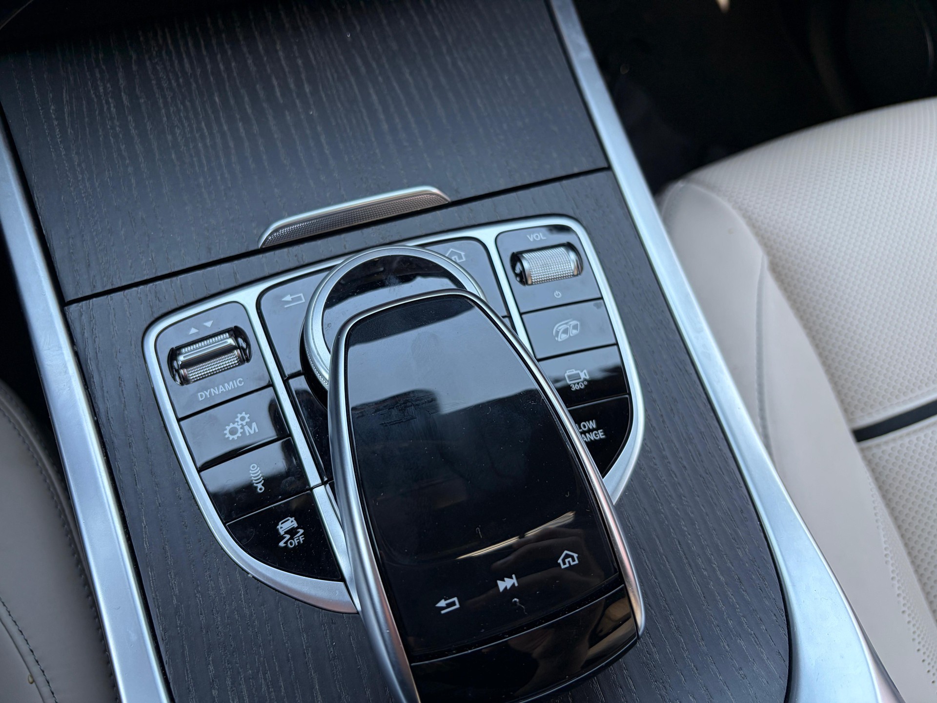 MERCEDES-BENZ G 63 AMG 4x4 Speedshift Plus G-Tronic-image-17