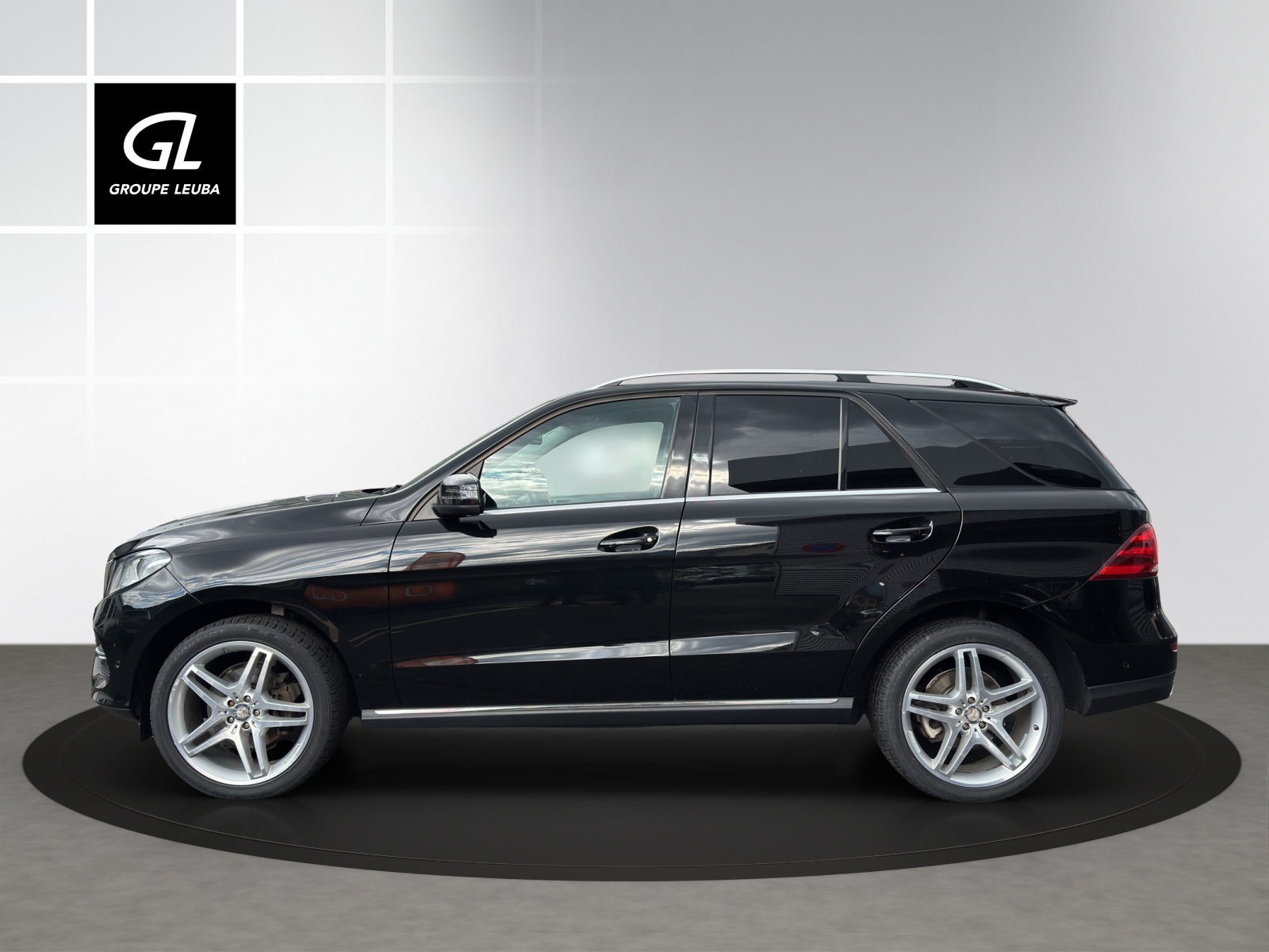 MERCEDES-BENZ GLE 250 d 4Matic-showroom-element-2