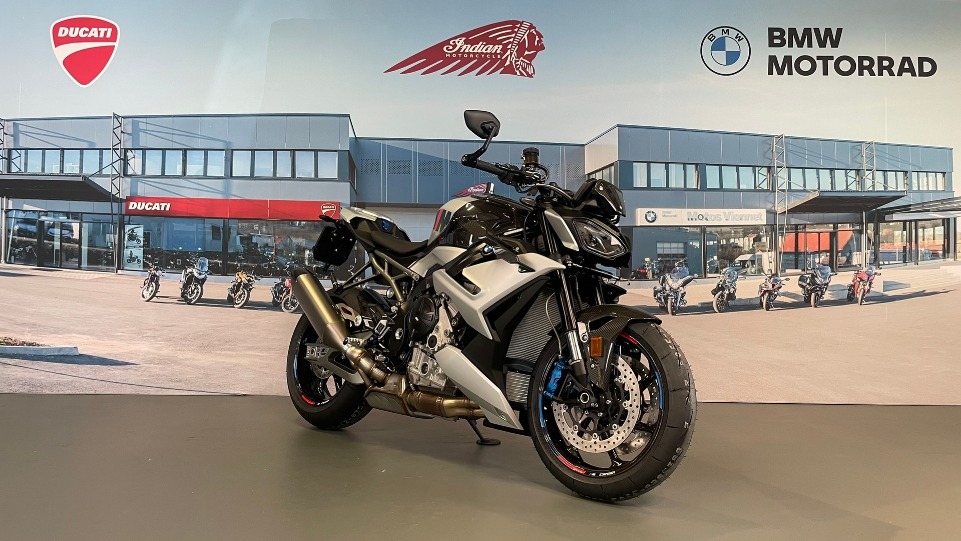 BMW M 1000 R