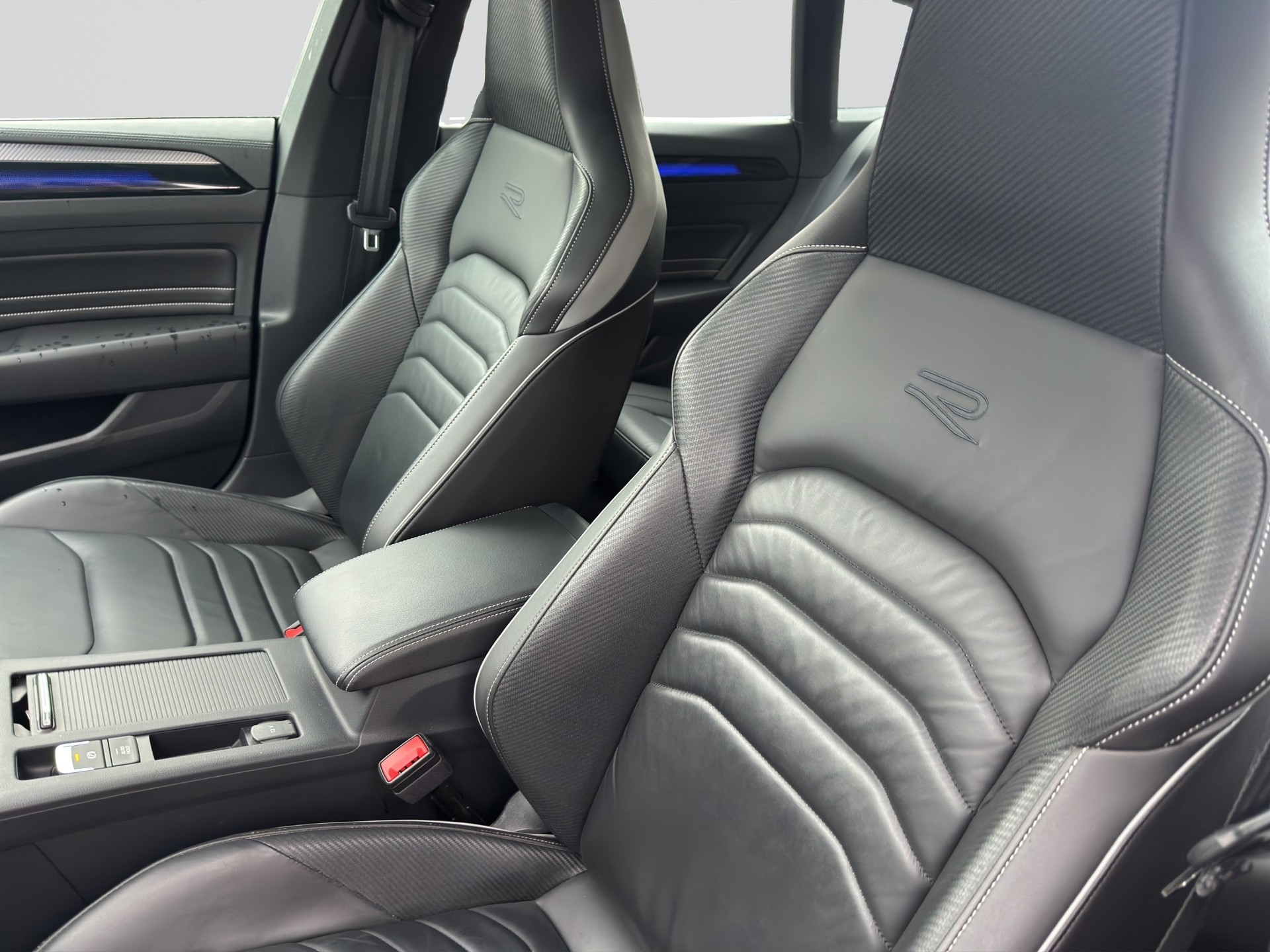 VW Arteon SB 2.0 TSI R-Line 4Motion DSG-image-8