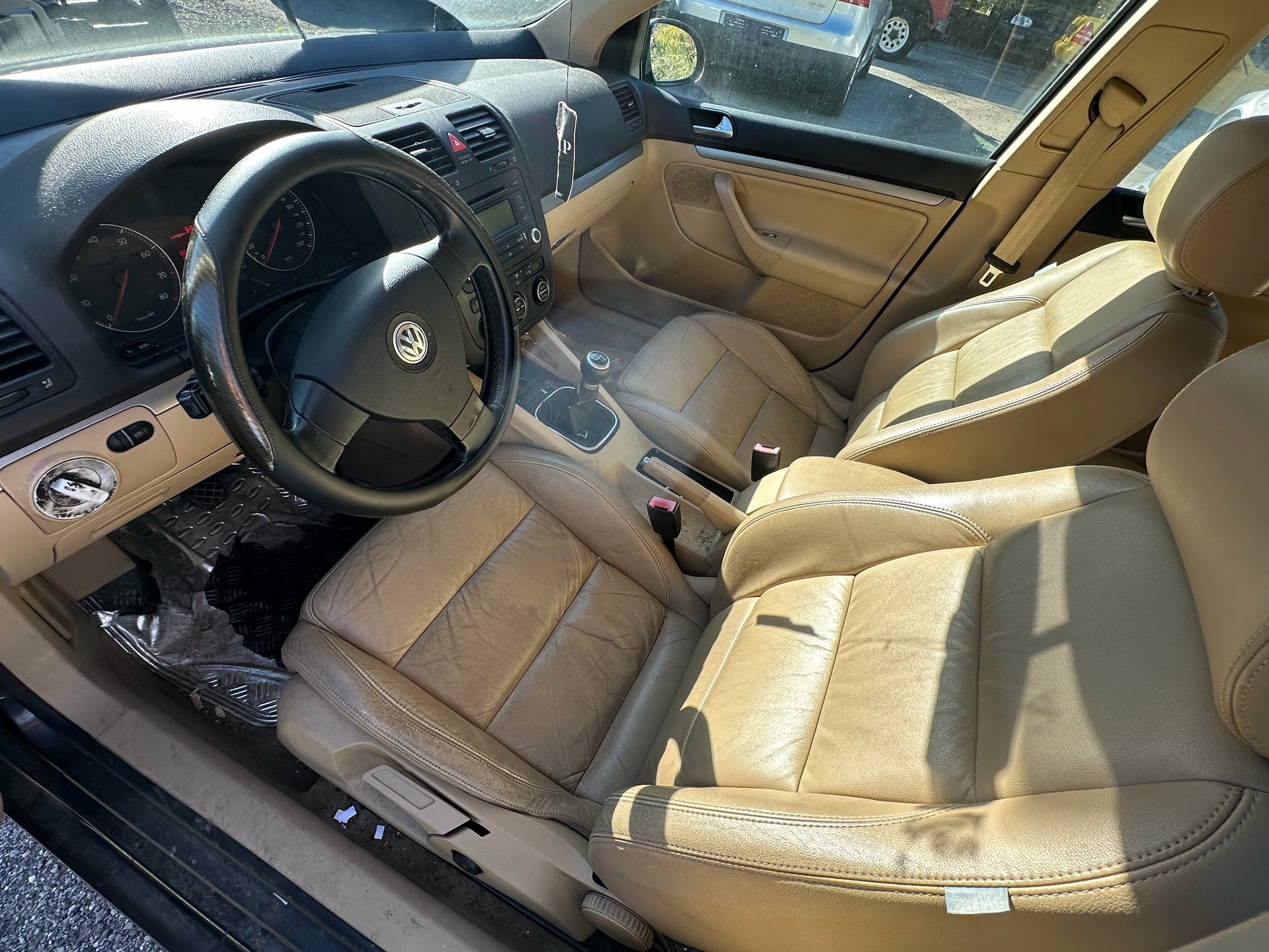 VW Golf 2.0 FSI Comfortline 4Motion-image-8