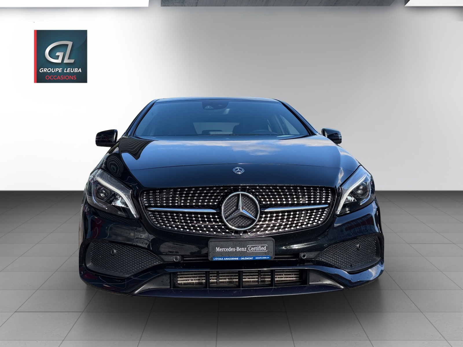 MERCEDES-BENZ A 250 AMG Line 4Matic-showroom-element-1