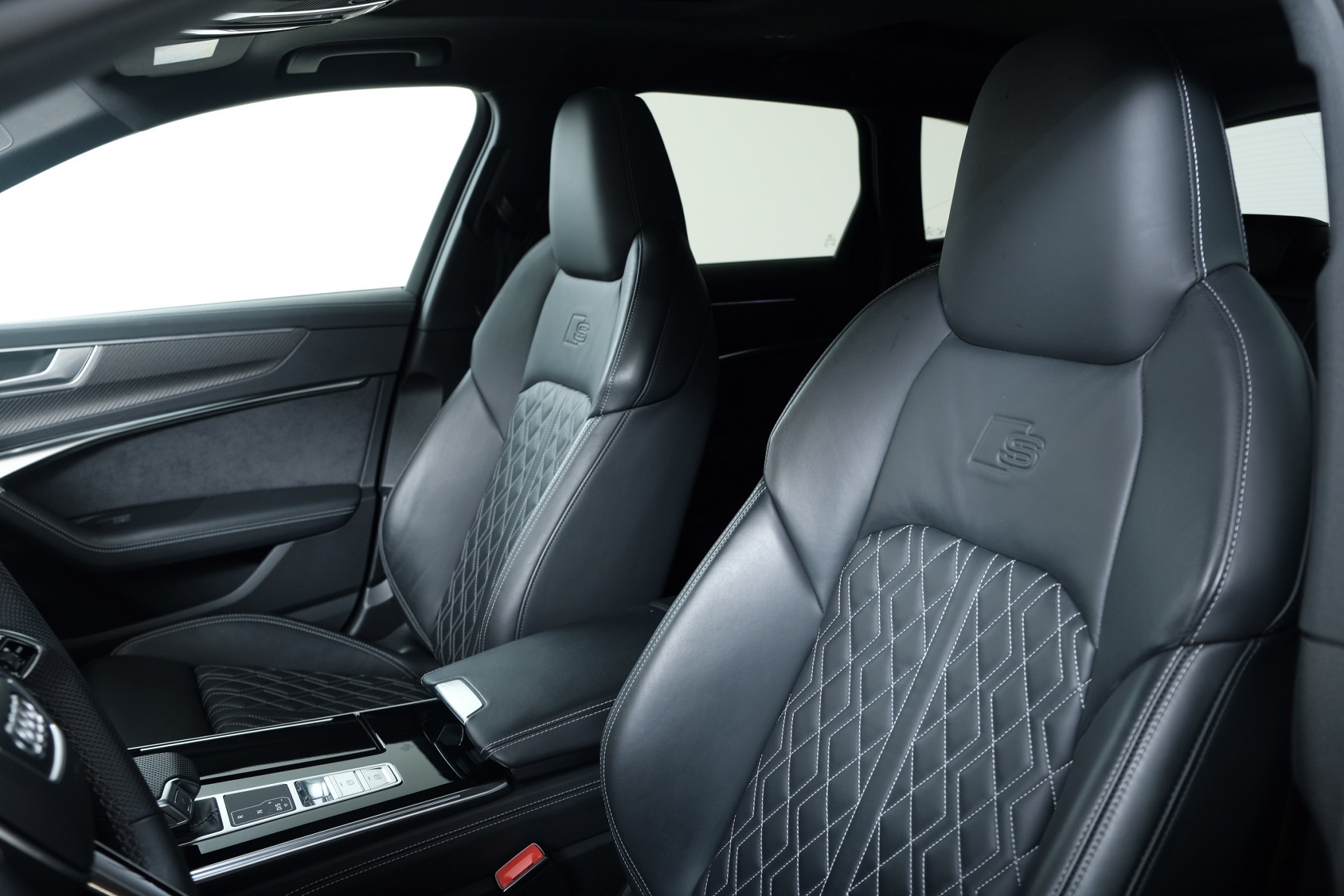 AUDI S6 Avant 3.0 V6 TDI quattro T-Tronic-image-9