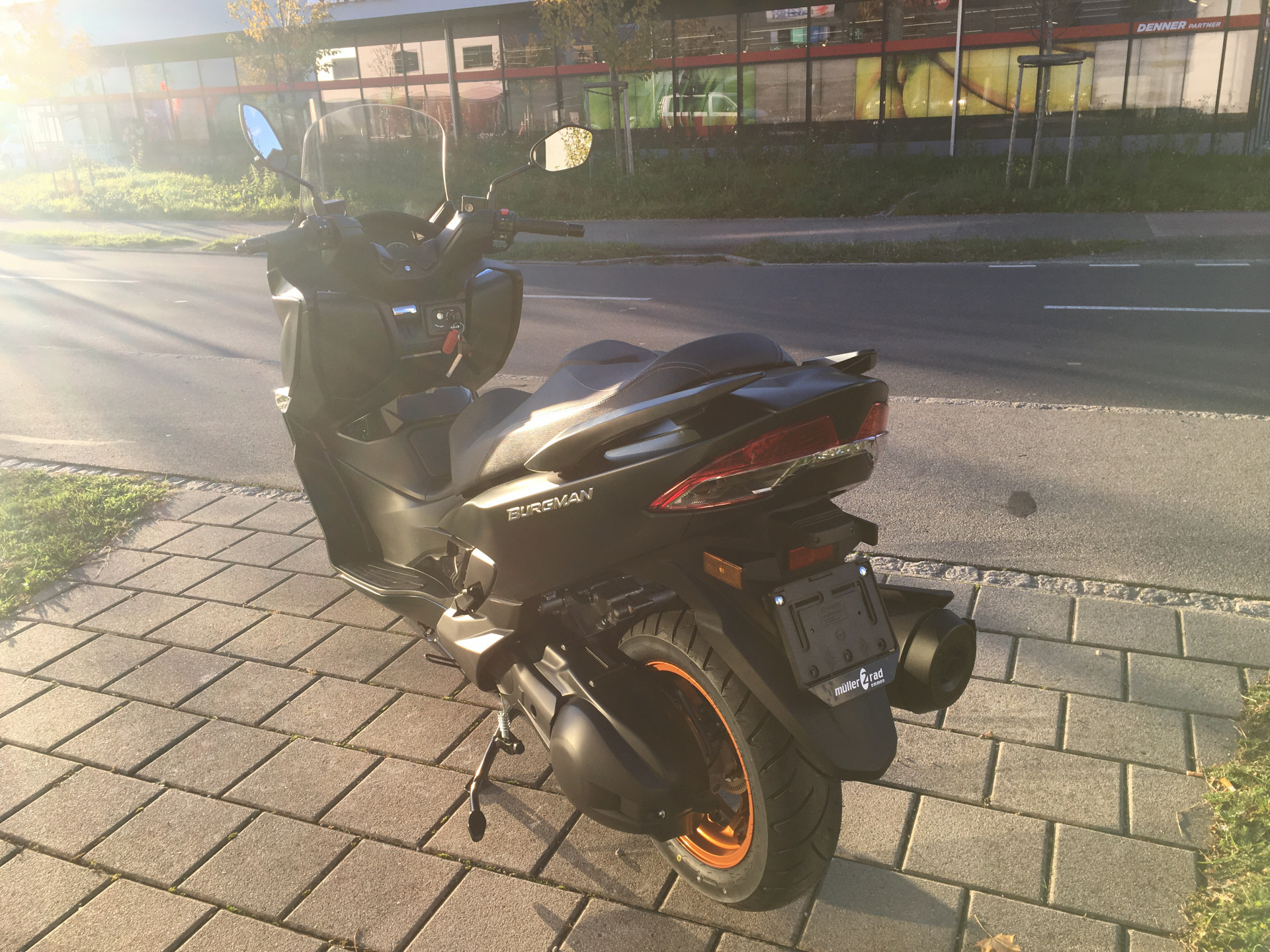 SUZUKI AN 400 Burgman-image-2