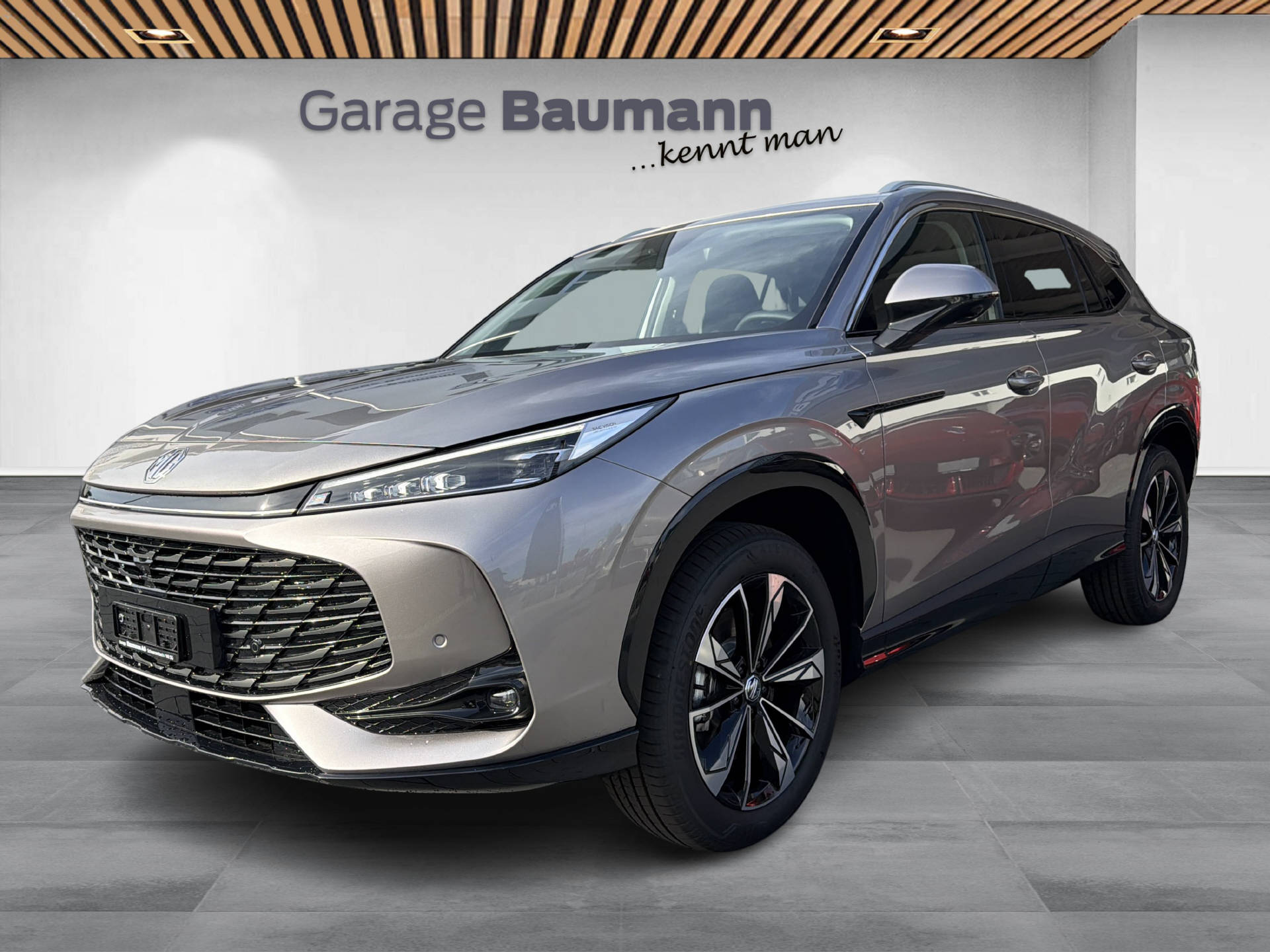 MG HS 1.5 Hybrid Luxury-showroom-element-1