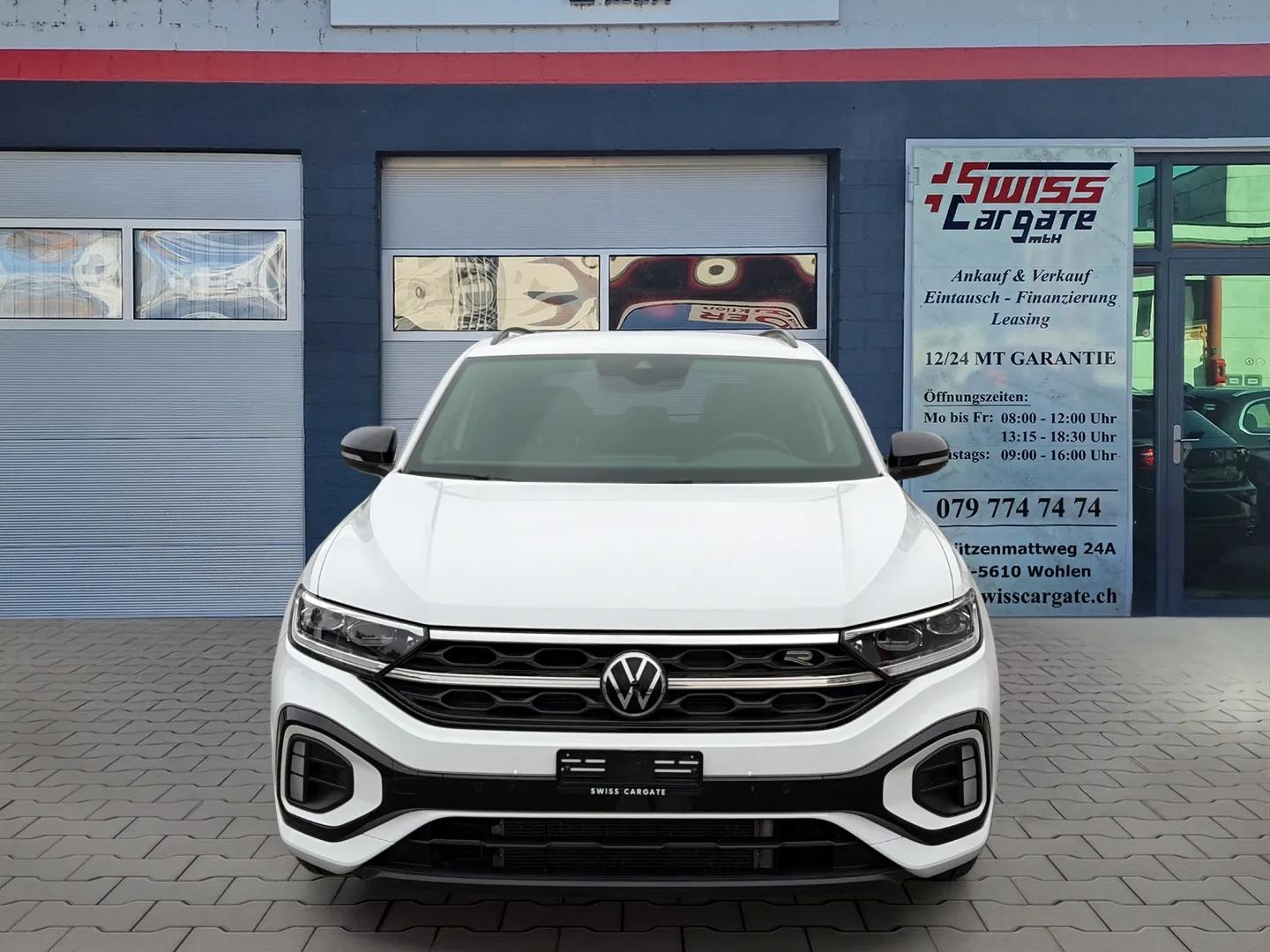 VW T-Roc 2.0 TSI R-Line DSG 4Motion Black Style mit AHK & Rückfahrkamera-showroom-element-2