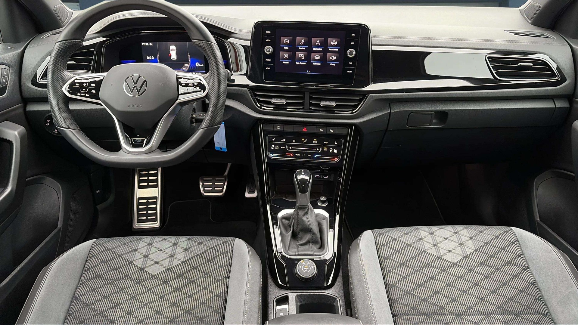 VW T-Roc 2.0 TSI R-Line DSG 4Motion Black Style mit AHK & Rückfahrkamera-image-9