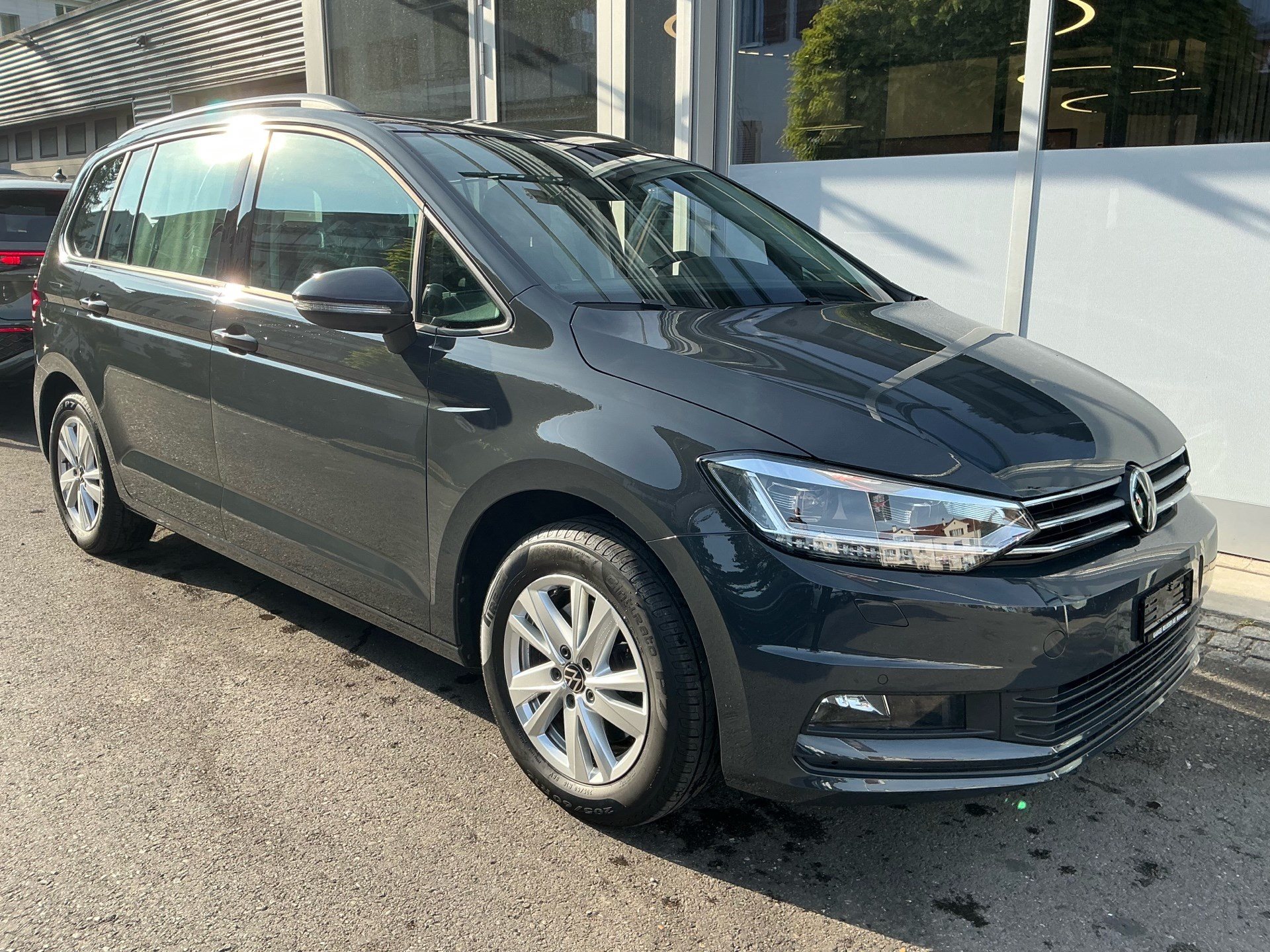VW Touran 1.5 TSI DSG COMFORTLINE *** PANORAMA & VIELES MEHR ****-showroom-element-2