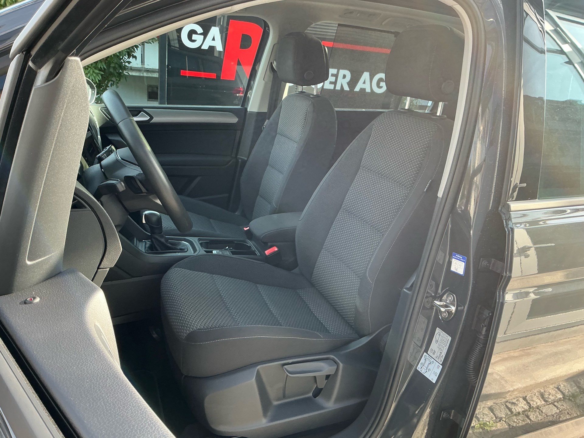 VW Touran 1.5 TSI DSG COMFORTLINE *** PANORAMA & VIELES MEHR ****-image-7