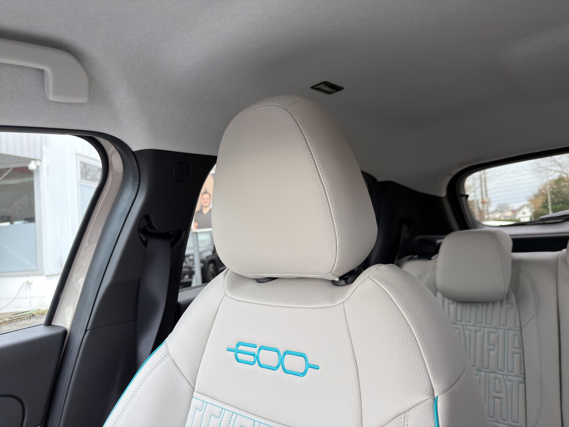 FIAT 600 1.2 Hybrid La Prima-image-29