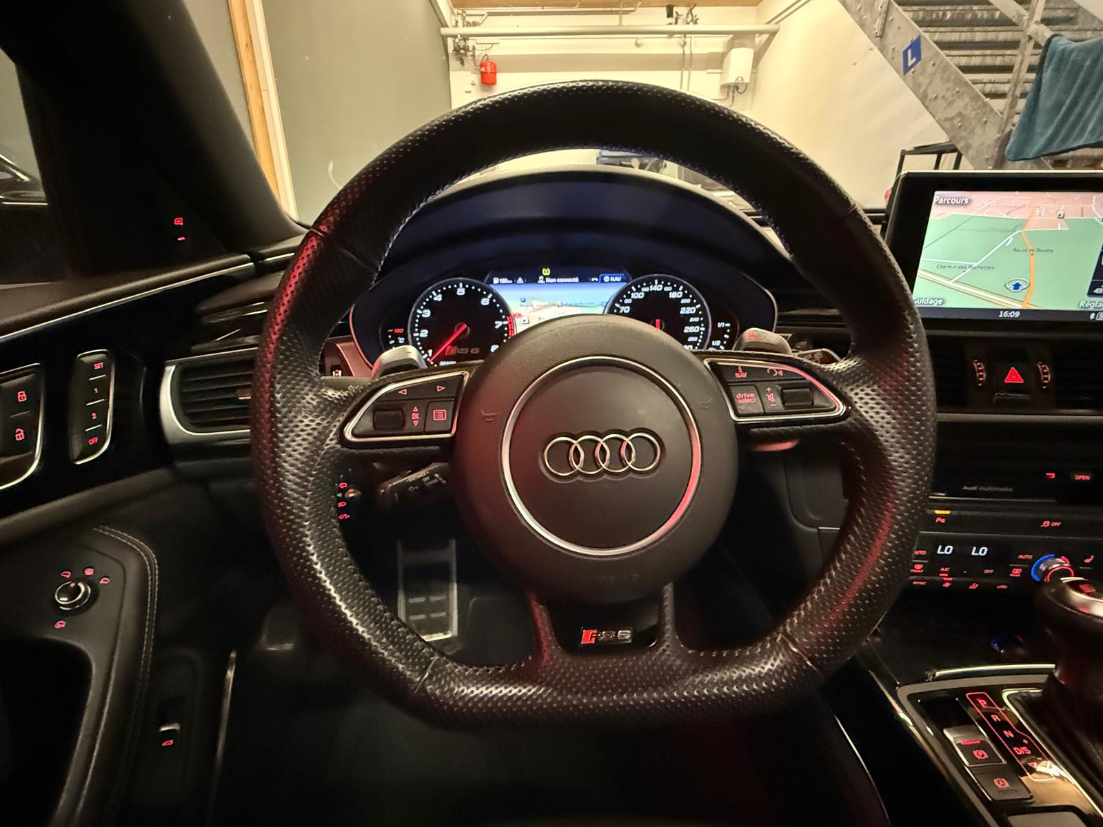 AUDI RS6 Avant 4.0 TFSI V8 performance quattro-image-21