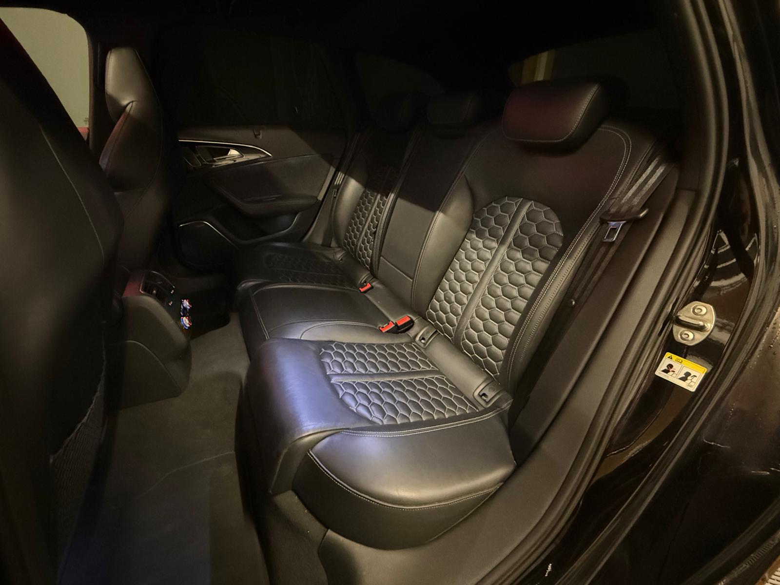 AUDI RS6 Avant 4.0 TFSI V8 performance quattro-image-11