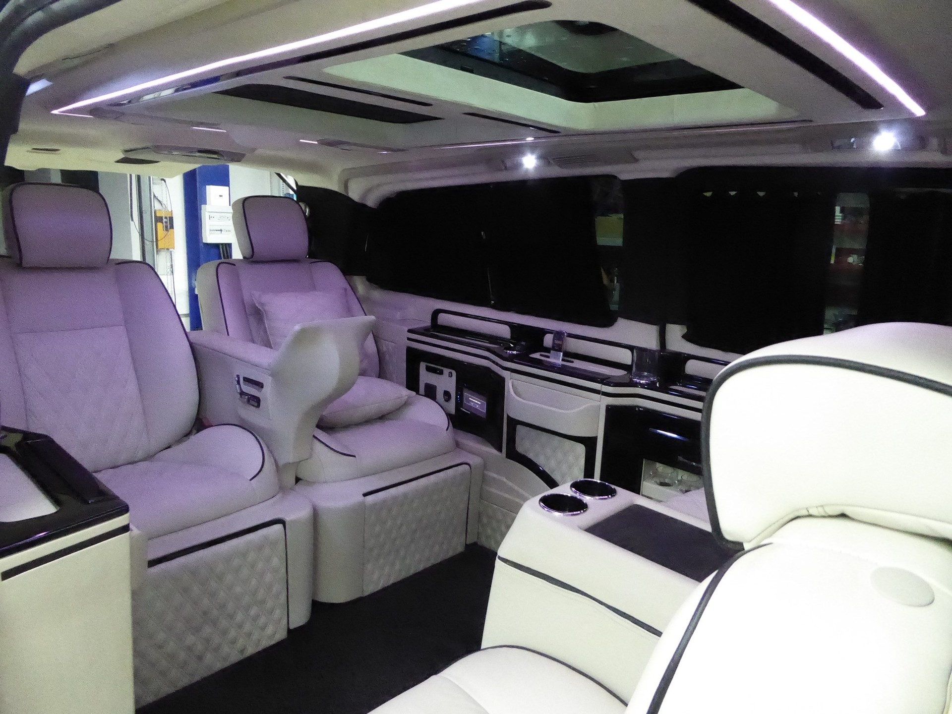 MERCEDES-BENZ Viano 3.0 CDI Blue Efficiency Ambiente Edition L A-image-13