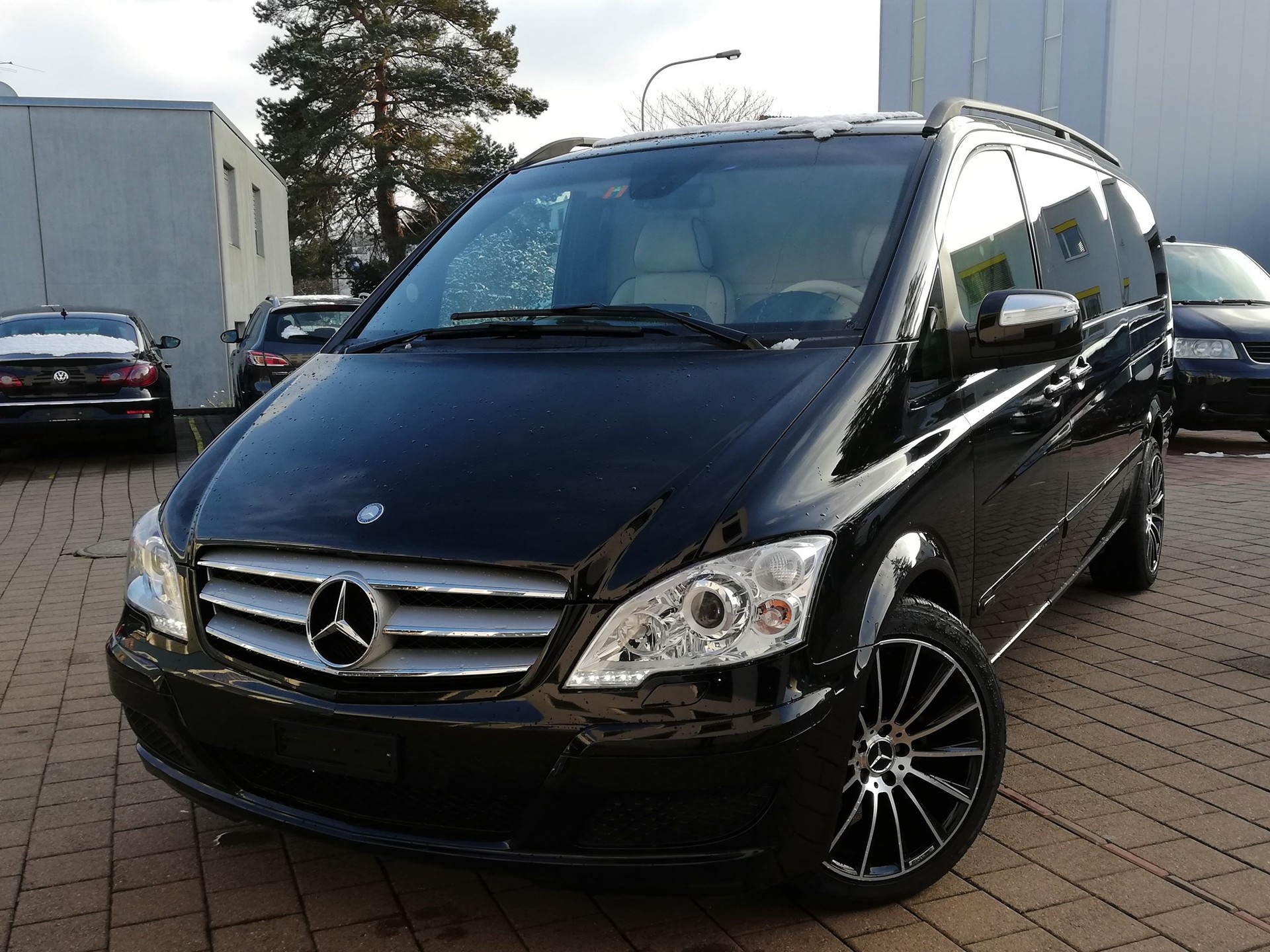 MERCEDES-BENZ Viano 3.0 CDI Blue Efficiency Ambiente Edition L A-image-6