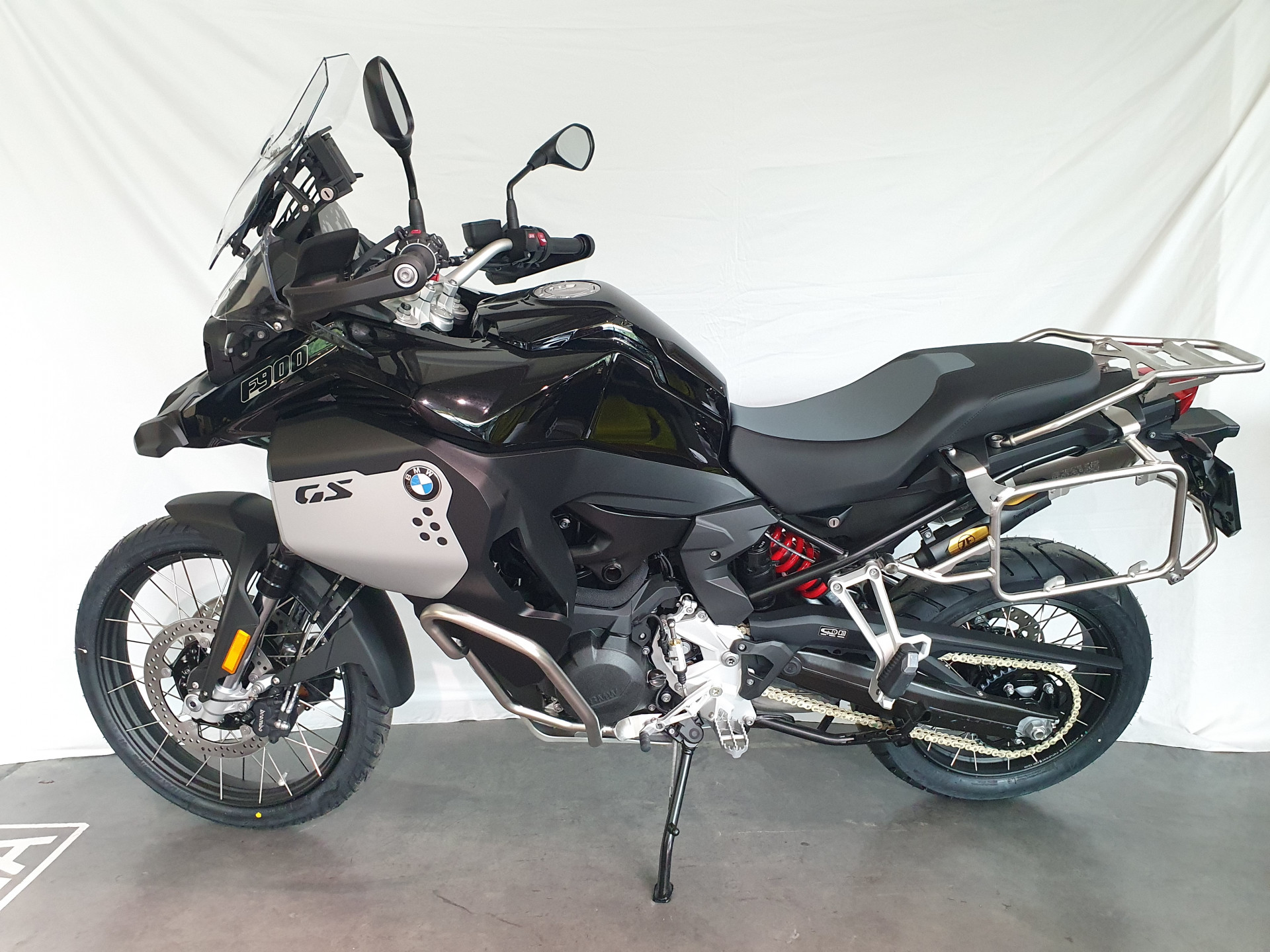 BMW F 900 GS Adventure-image-2