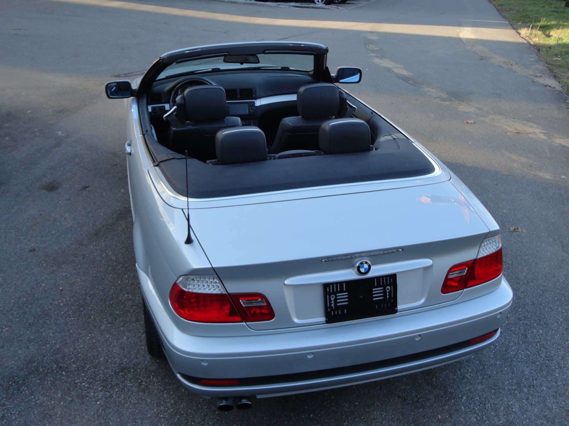 BMW 330Ci Cabriolet-image-4
