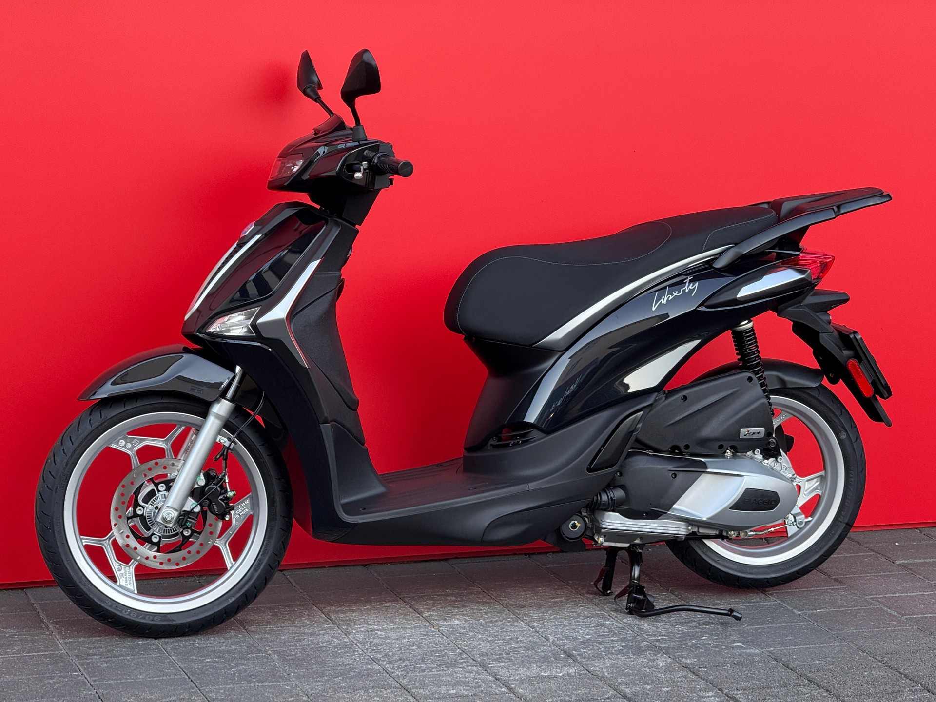 PIAGGIO Liberty 125 E5+-image-10