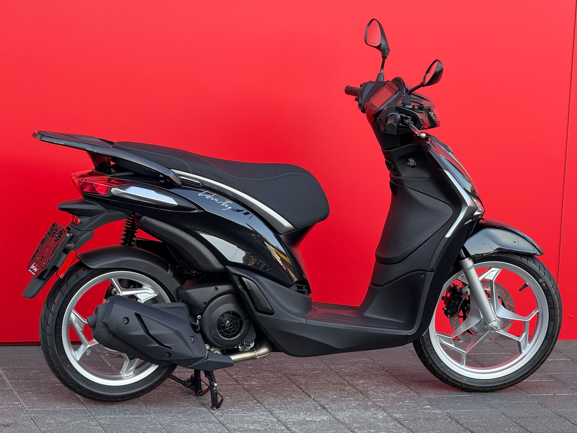 PIAGGIO Liberty 125 E5+-image-8