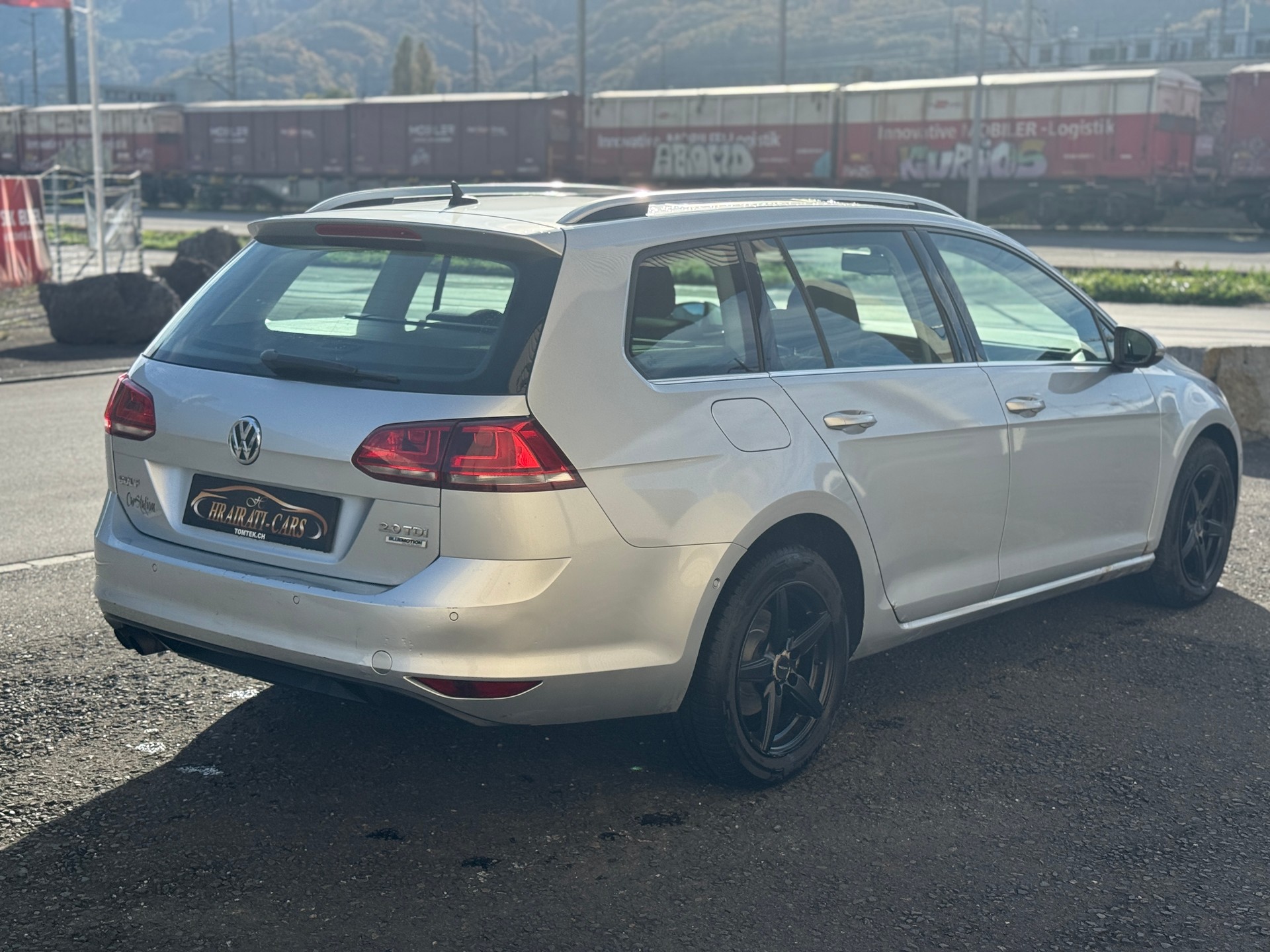 VW Golf 2.0 TDI Lounge DSG-image-3