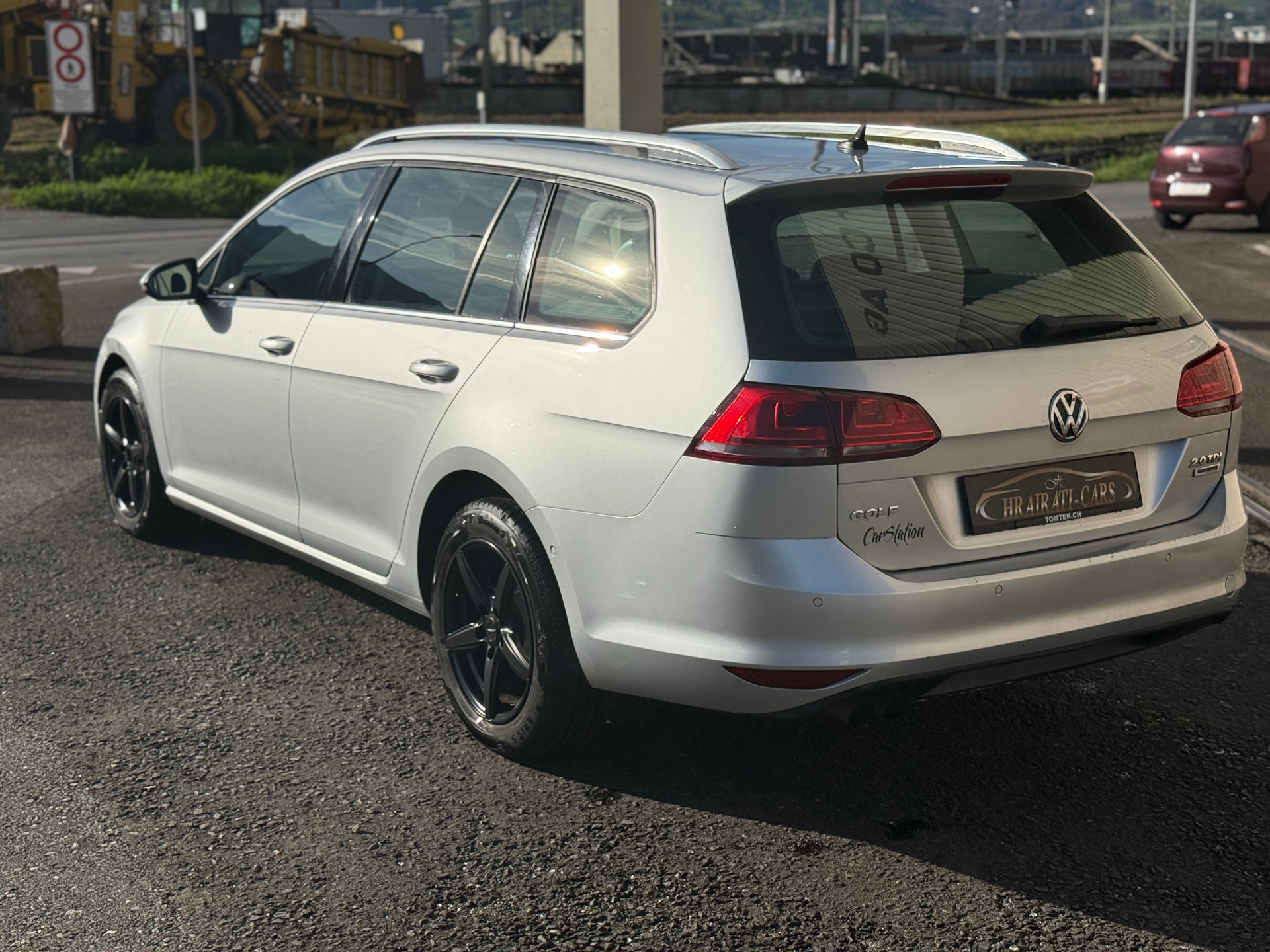 VW Golf 2.0 TDI Lounge DSG-image-5
