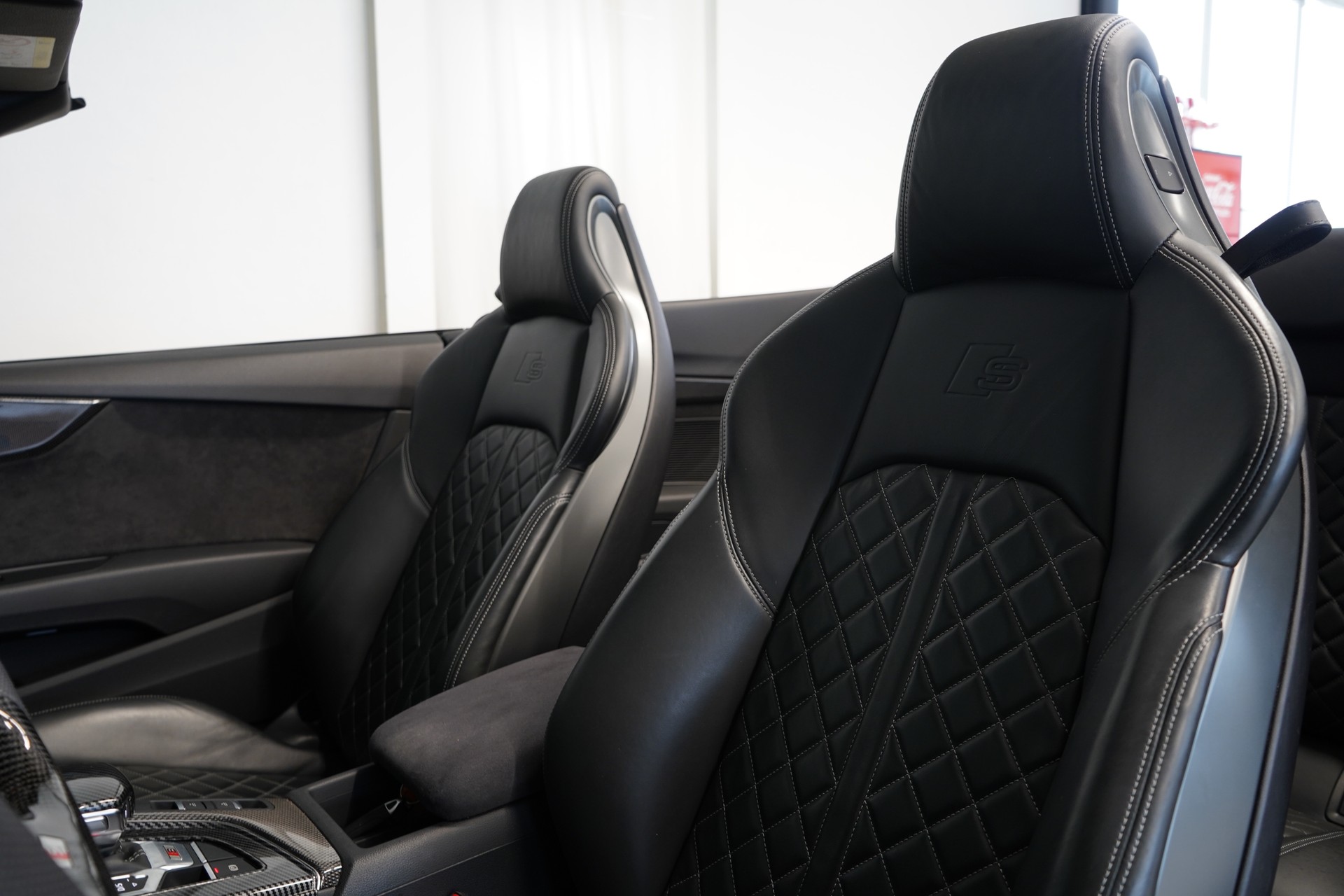 AUDI S5 Cabriolet 3.0 TFSI quattro tiptronic-image-16