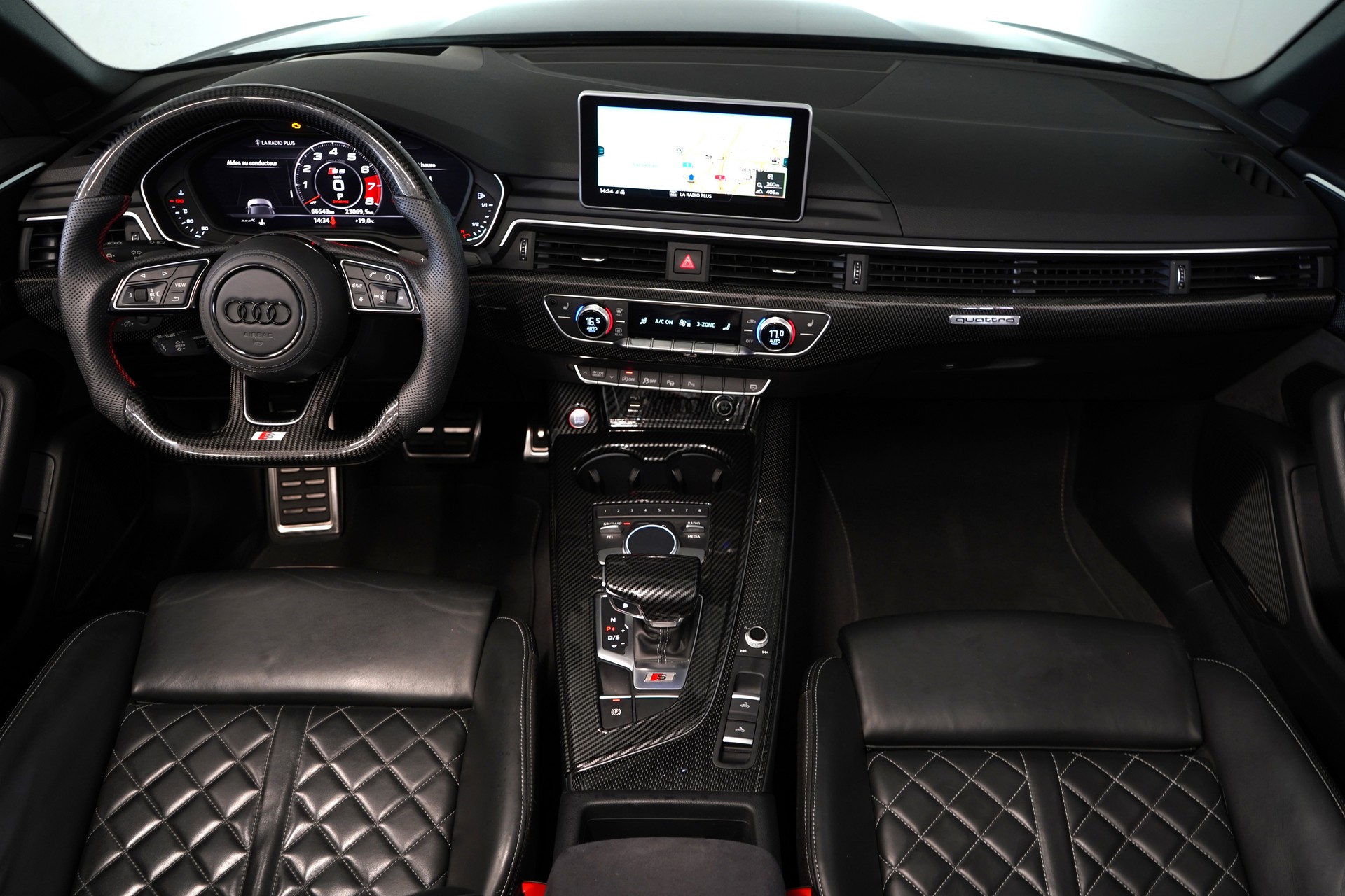 AUDI S5 Cabriolet 3.0 TFSI quattro tiptronic-image-27