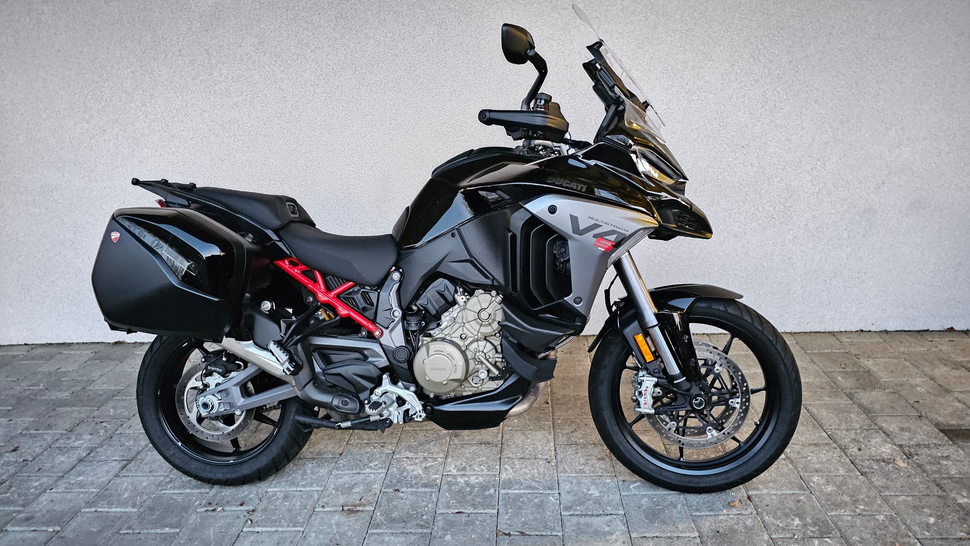 DUCATI Multistrada V4 S Travel + Radar