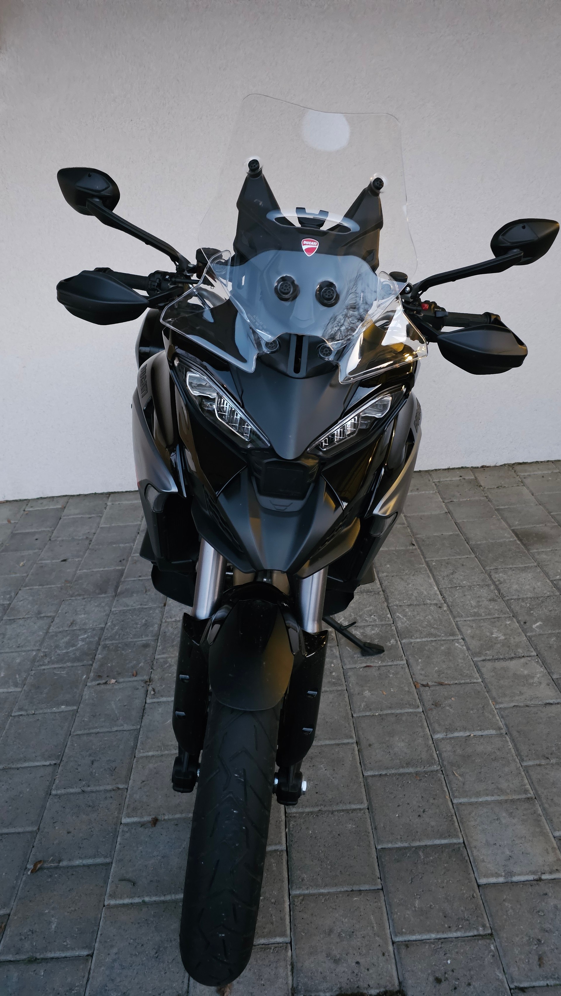 DUCATI Multistrada V4 S Travel + Radar-image-3