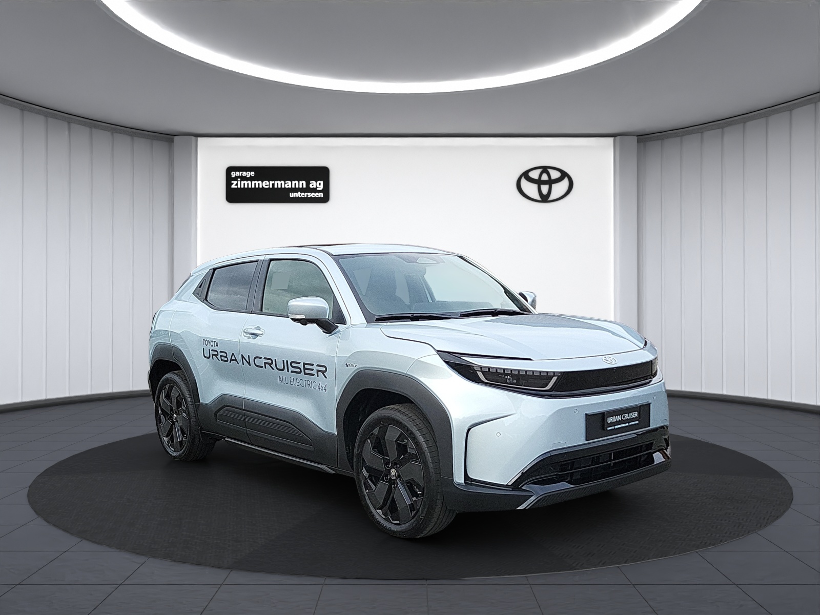 TOYOTA Urban Cruiser Premium AWD-showroom-element-2