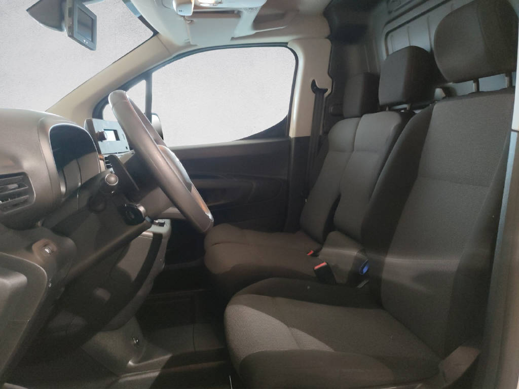 CITROEN Berlingo 1000 Long 1.2 PureTech 130 Worker S/S-image-9