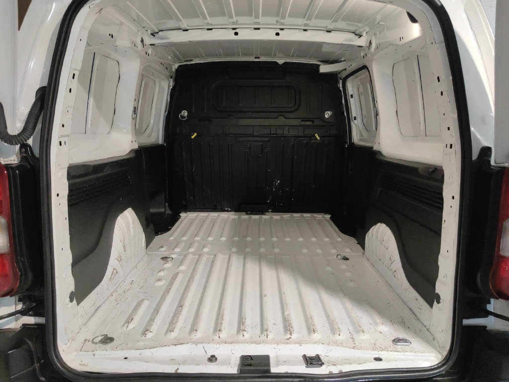 CITROEN Berlingo 1000 Long 1.2 PureTech 130 Worker S/S-image-7