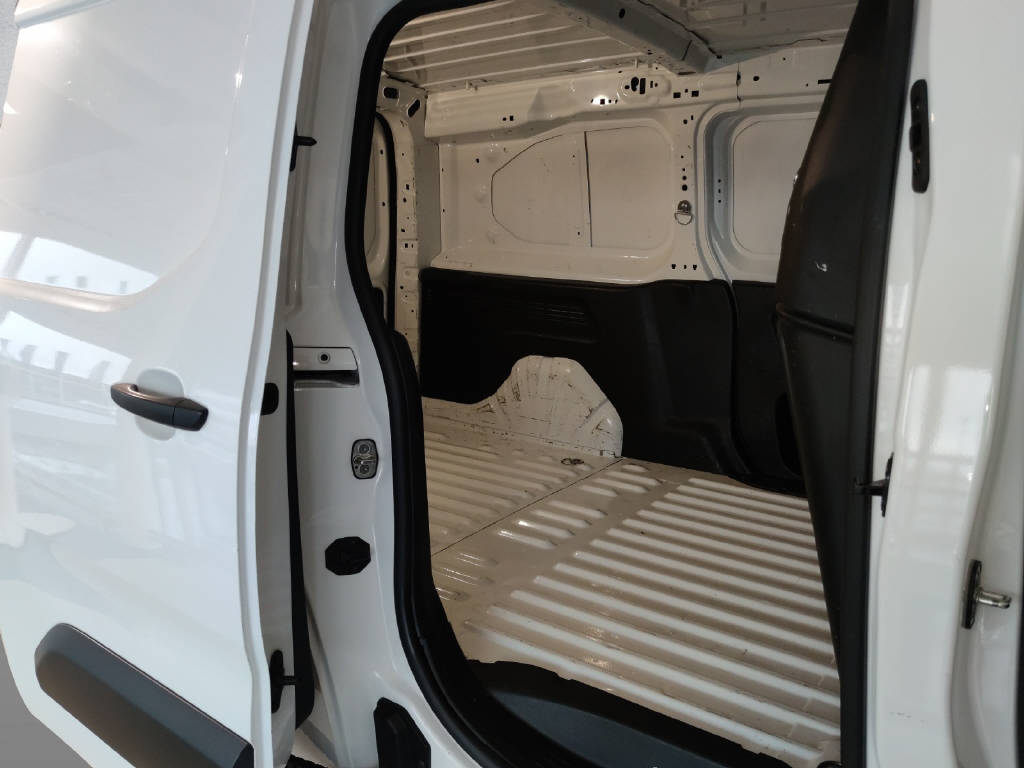 CITROEN Berlingo 1000 Long 1.2 PureTech 130 Worker S/S-image-12