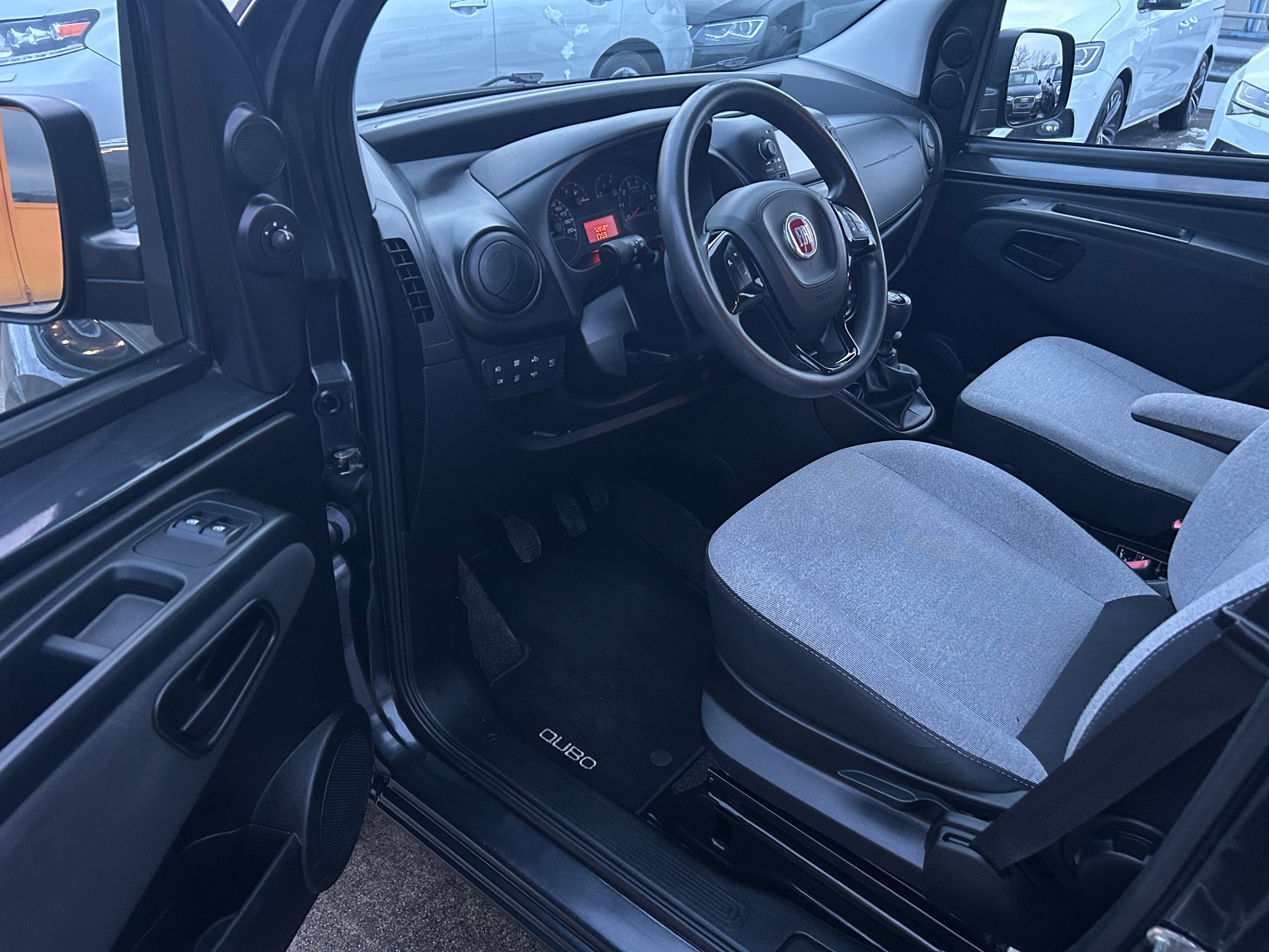 FIAT Qubo 1.4 Natural Power Lounge-image-11
